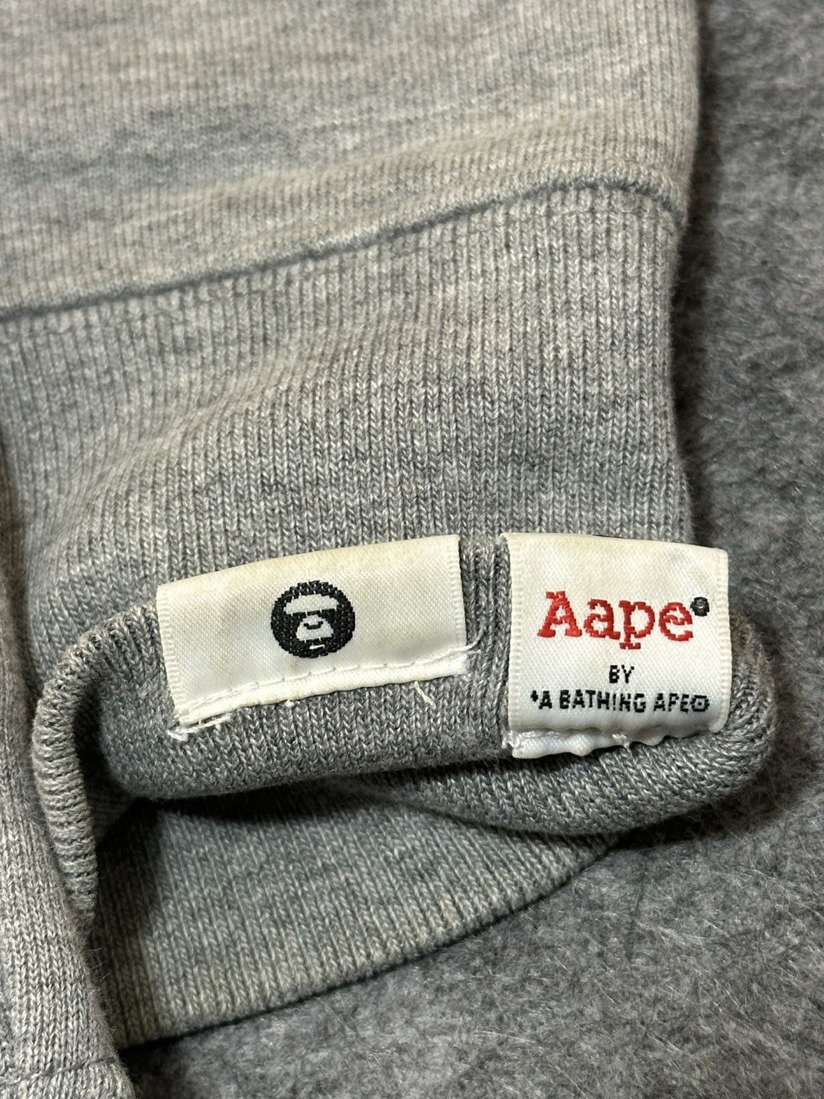 Aape AAPE by A Bathing Ape crewneck sweatshirt. Size US XL / EU 56 / 4 - 11 Thumbnail
