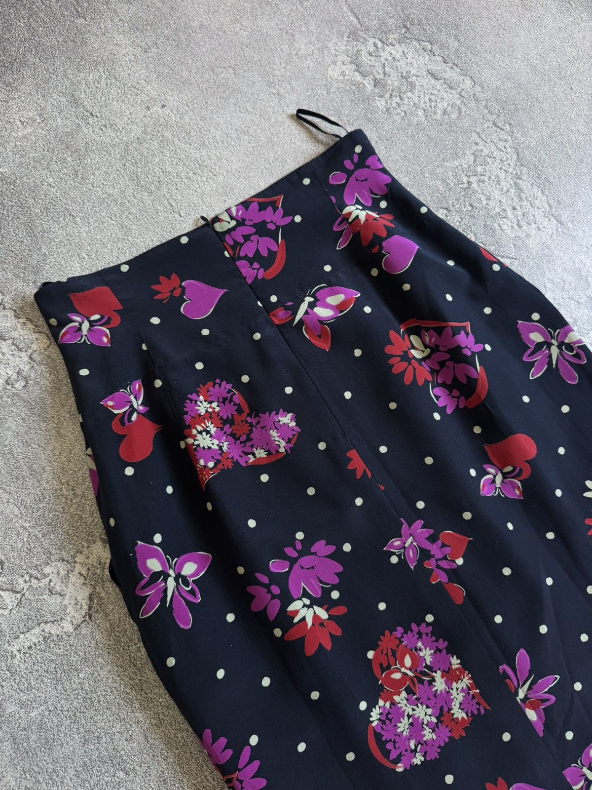 Escada Escada by Margaretha Ley 38size all printed flowers 🌺 skirt Size 26" / US 2 / IT 38 - 14 Thumbnail