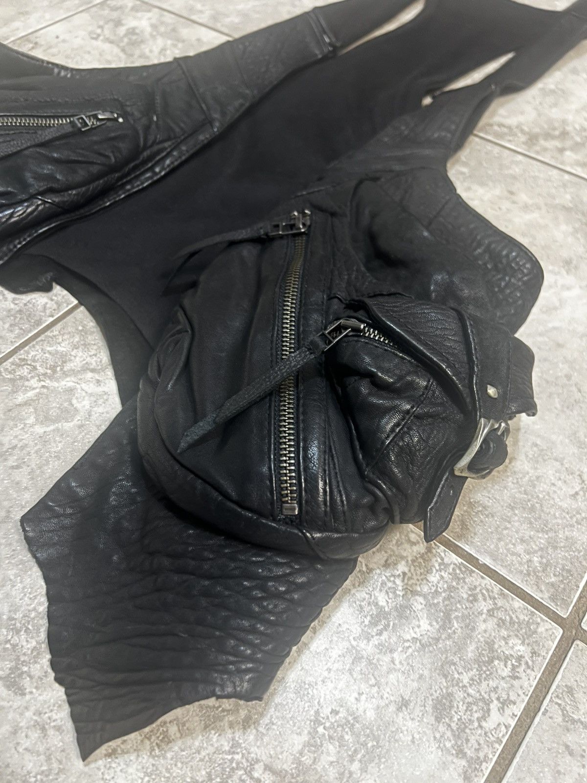 14th Addiction 14th Addiction Raw Hem Cargo Leather Vest Size ONE SIZE - 4 Thumbnail