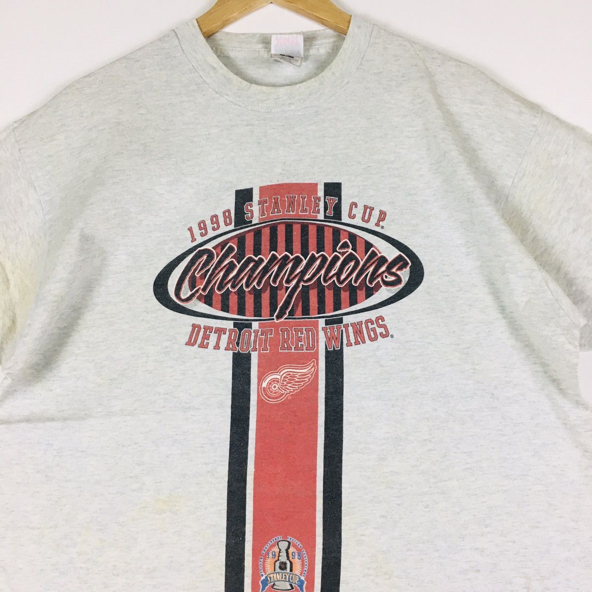 Fruit Of The Loom × NHL × Nutmeg Vintage 98s Single Stitch Stanley Cup Detroit Red Wings Size US L / EU 52-54 / 3 - 6 Thumbnail
