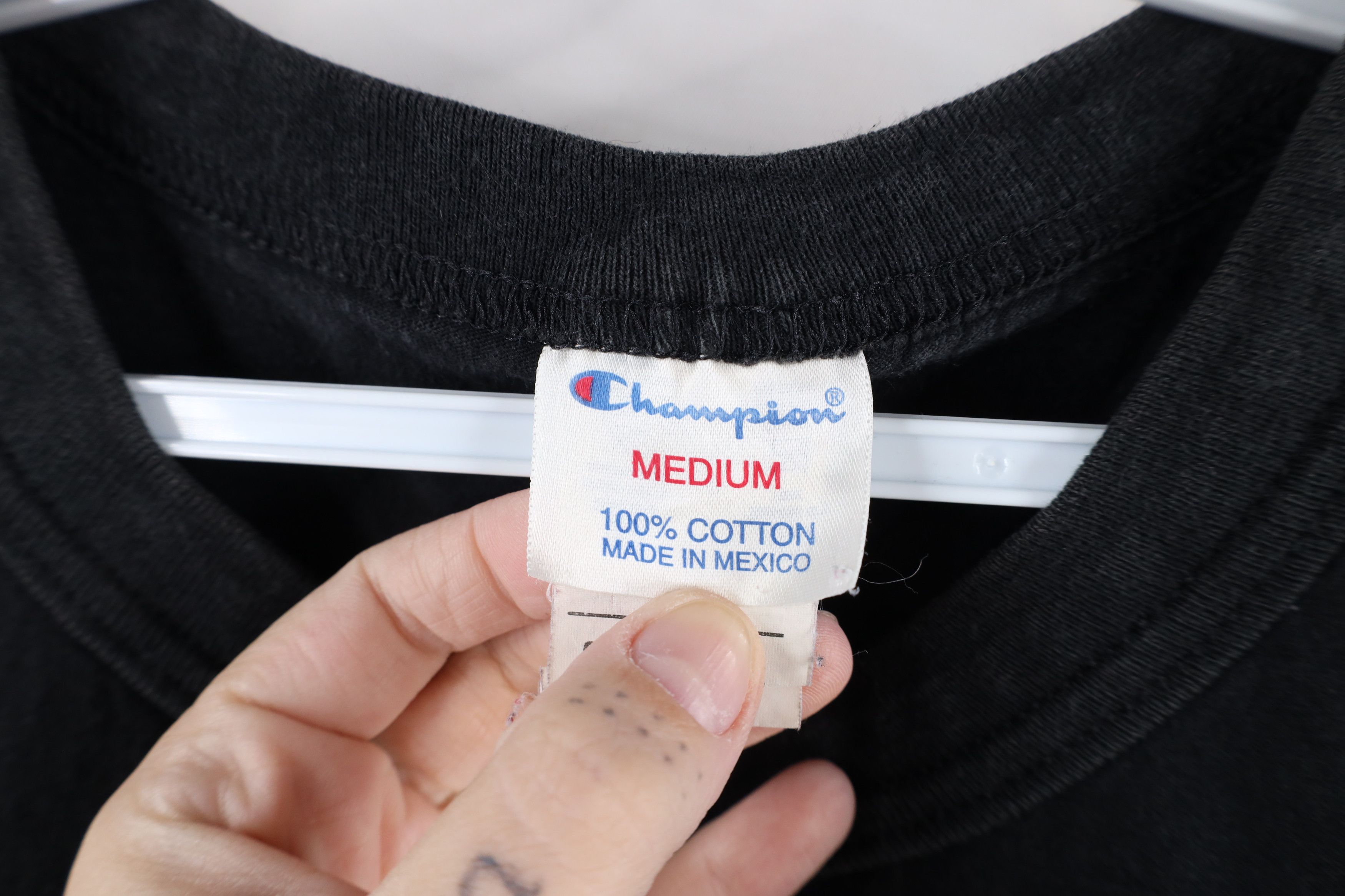 Champion × Vintage Vintage 90s Champion Spell Out Sleeveless Muscle T-Shirt Size US M / EU 48-50 / 2 - 7 Thumbnail
