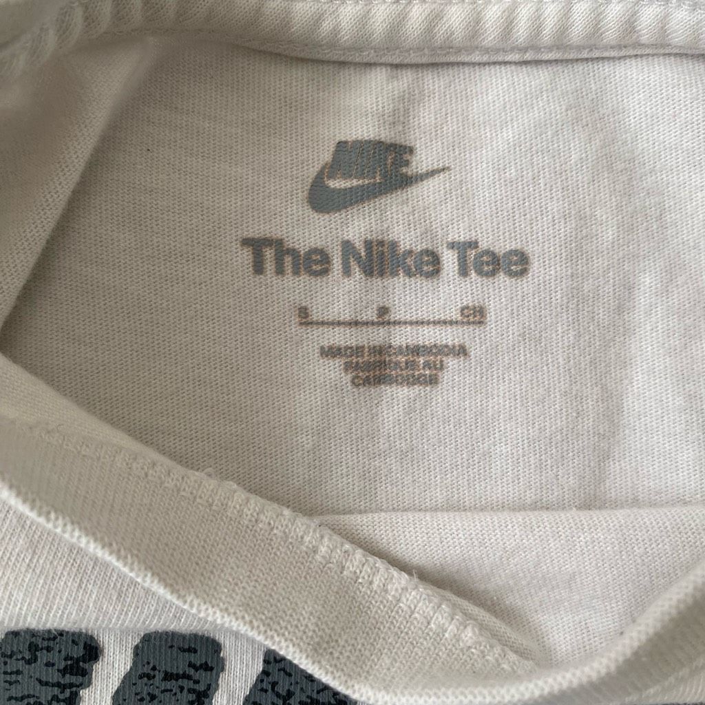 Nike The Nike tee men S crewneck graphic print short sleeve white Size US S / EU 44-46 / 1 - 6 Thumbnail
