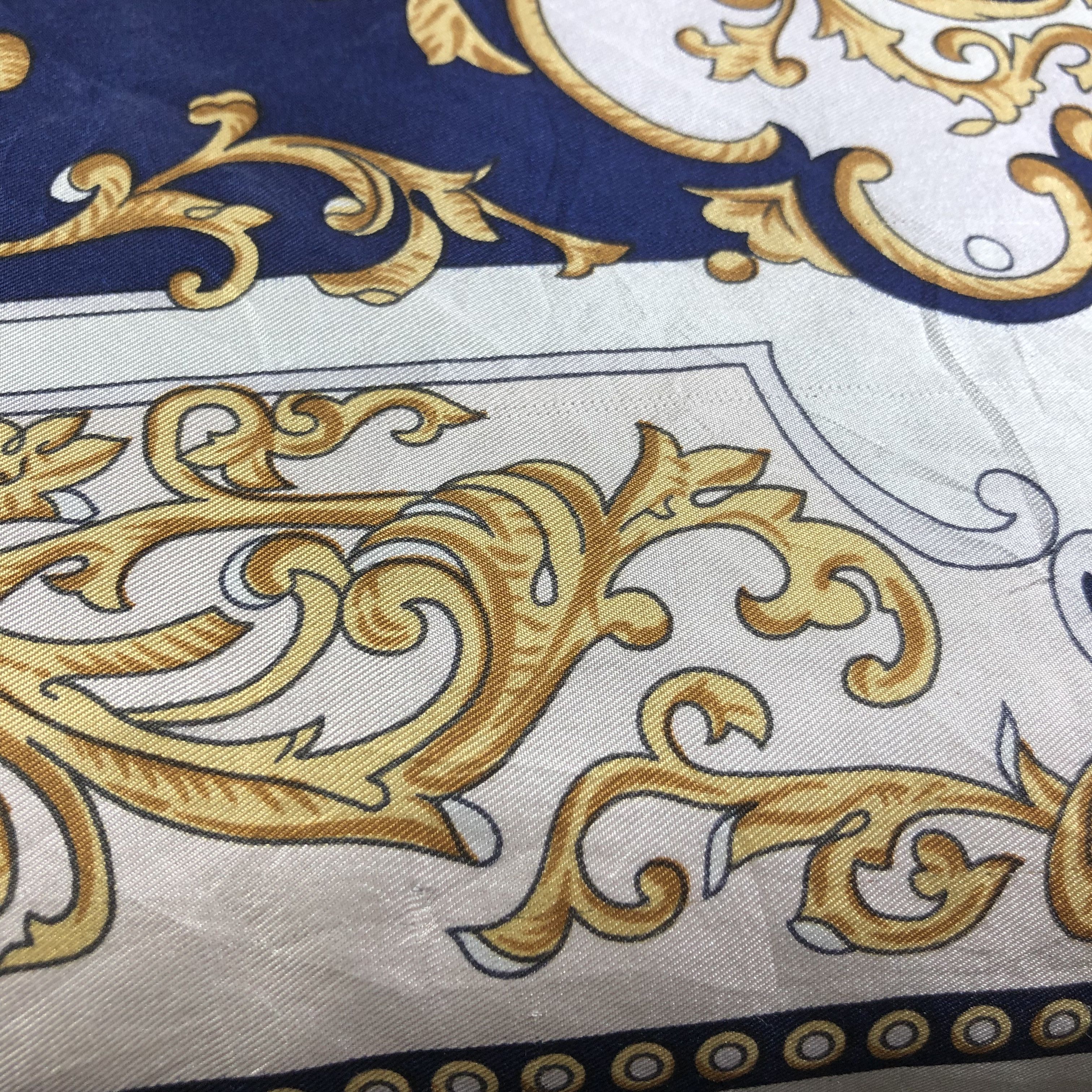 Japanese Brand Luxury Baroque Silk Scarf M778 Size ONE SIZE - 7 Thumbnail