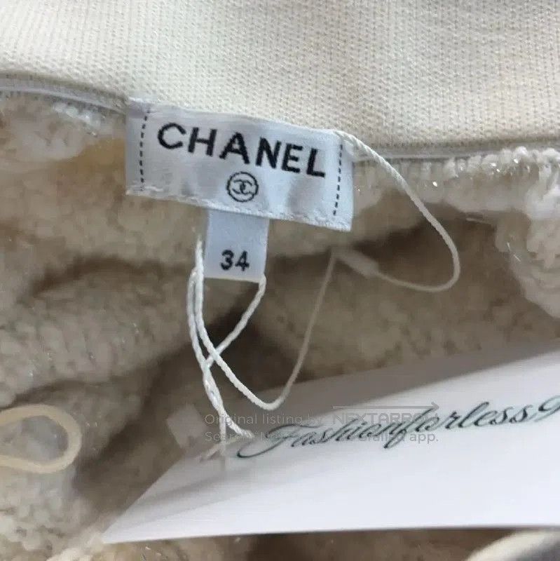 Chanel Chanel White Cashmere Midi Skirt . Size 23" - 3 Thumbnail