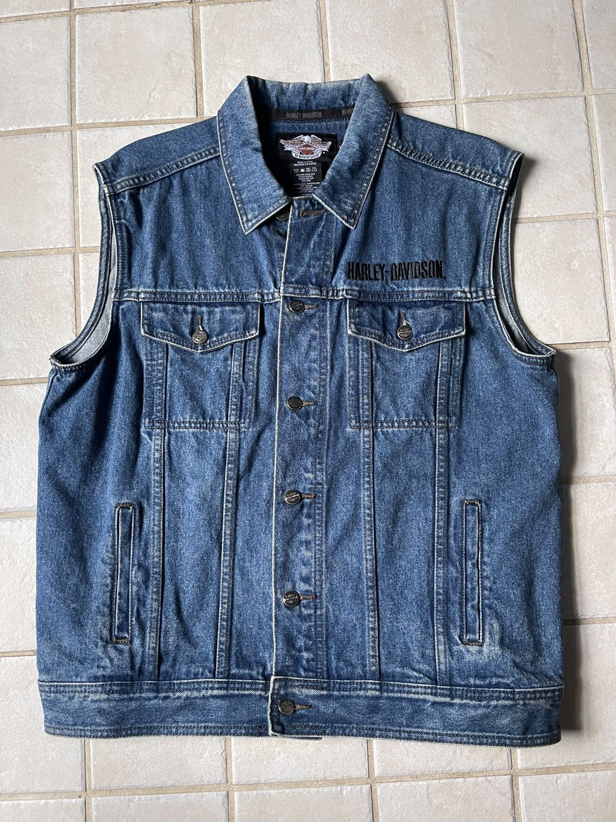 Harley Davidson Harley Davidson embroidered jean vest Vintage Size US L / EU 52-54 / 3 - 2 Thumbnail