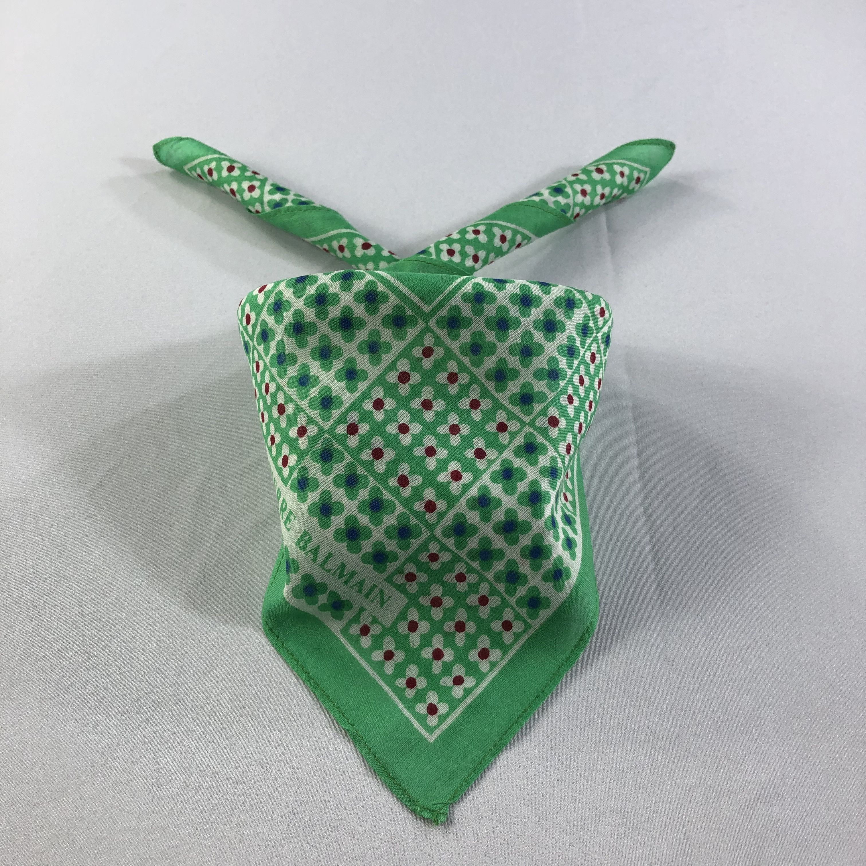 Pierre Balmain Pierre Balmain Handkerchief Neckerchief Bandana H1759 Size ONE SIZE - 1 Thumbnail