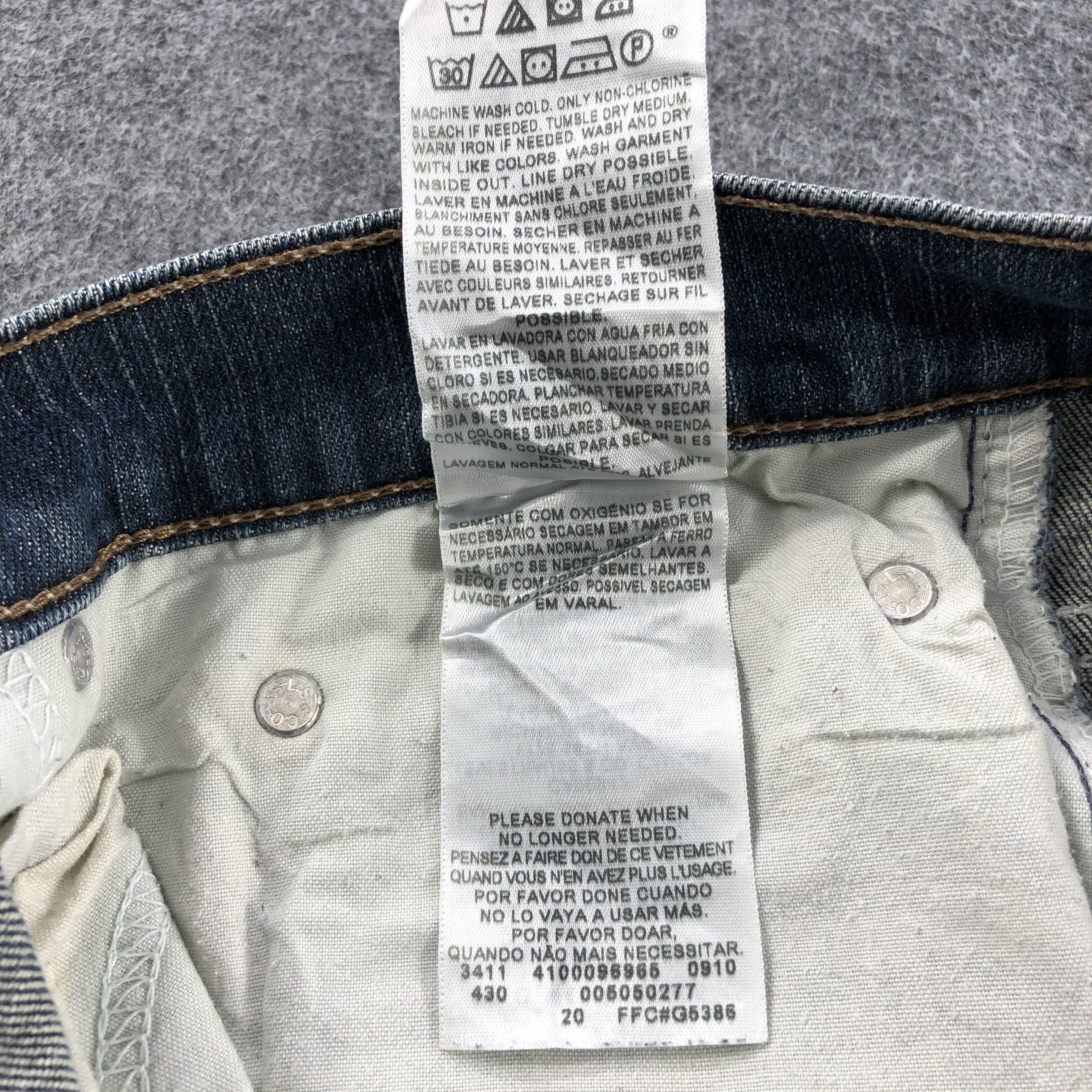 Levi's × Vintage Vintage Blue Wash Levis 505 Jeans-JM1724 Size US 39 - 11 Thumbnail