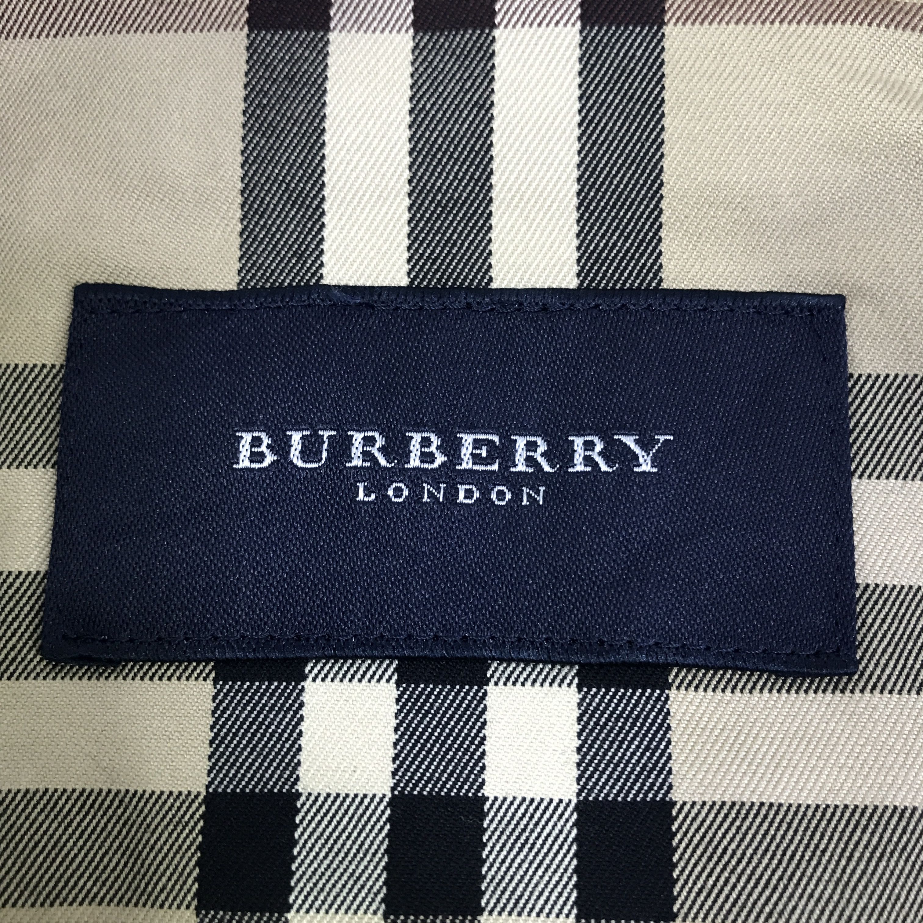 Burberry burberry london vest K121B18 Size US L / EU 52-54 / 3 - 11 Thumbnail