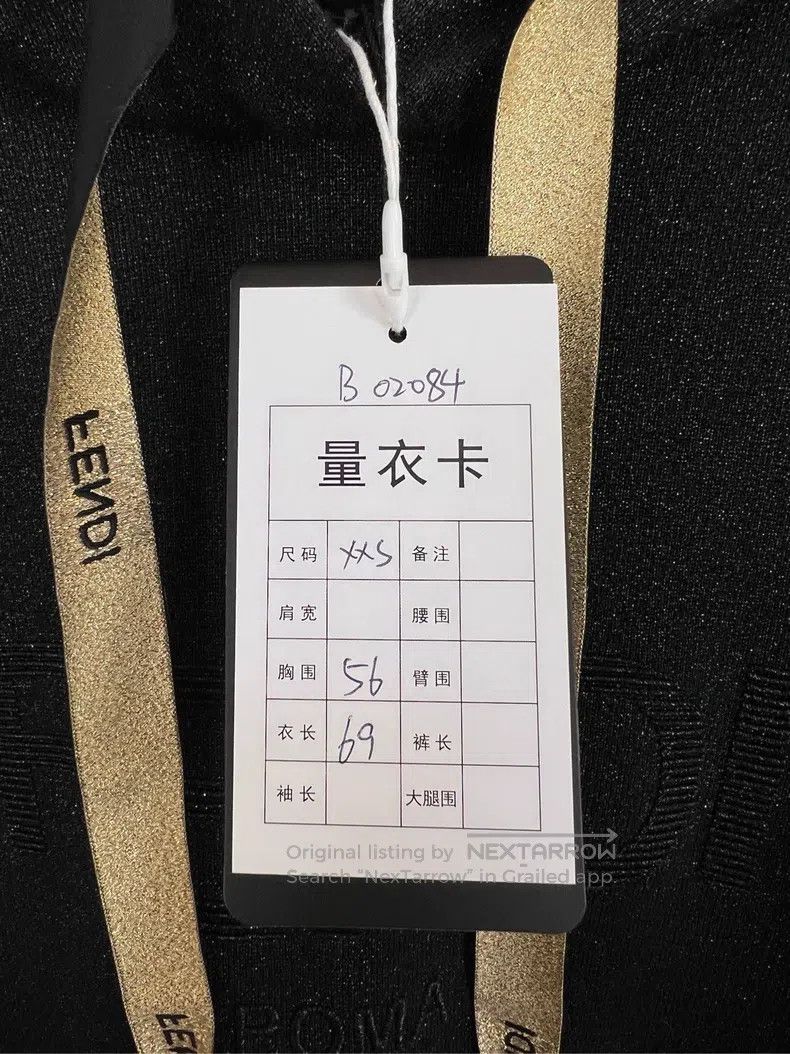 Fendi Fendi Women's black chest hidden logo hoodie Size XXL / US 16-18 / IT 52-54 - 7 Thumbnail
