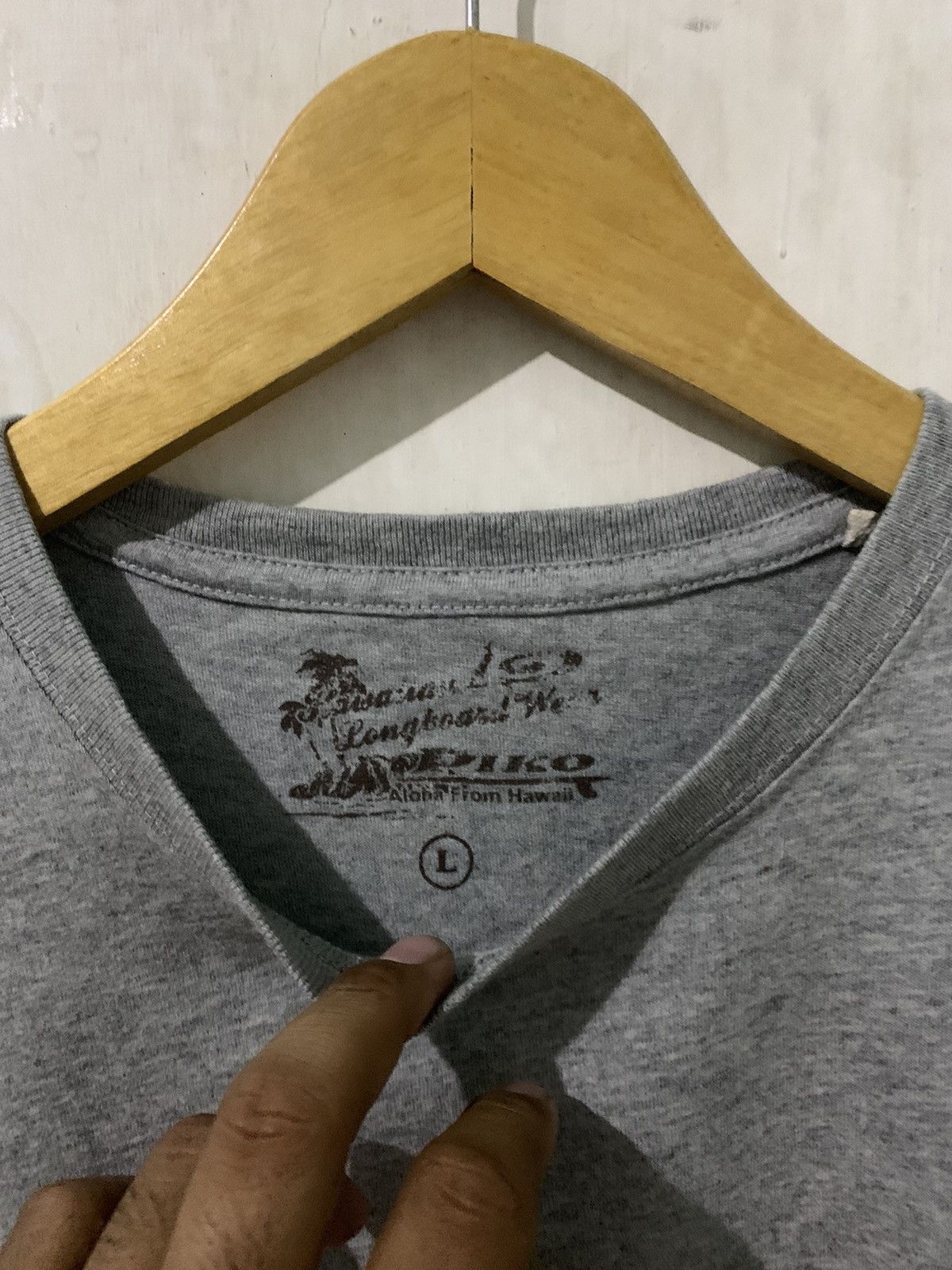 Japanese Brand Japanese brand poem surf piko 00s styel Size US L / EU 52-54 / 3 - 5 Thumbnail