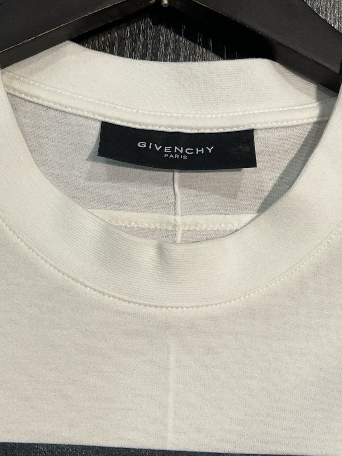 Givenchy Size XS - Givenchy Graphic Tee Modanna Size US XS / EU 42 / 0 - 4 Thumbnail