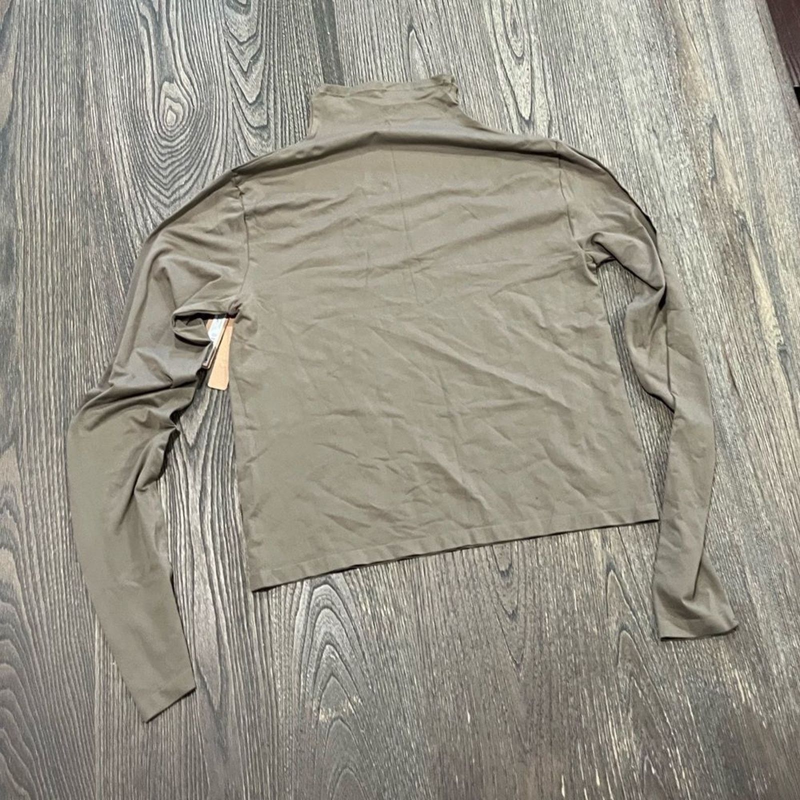 SKIMS NWT Skims Soft Smoothing Seamless Turtleneck Top 2X Size XXL / US 16-18 / IT 52-54 - 4 Thumbnail