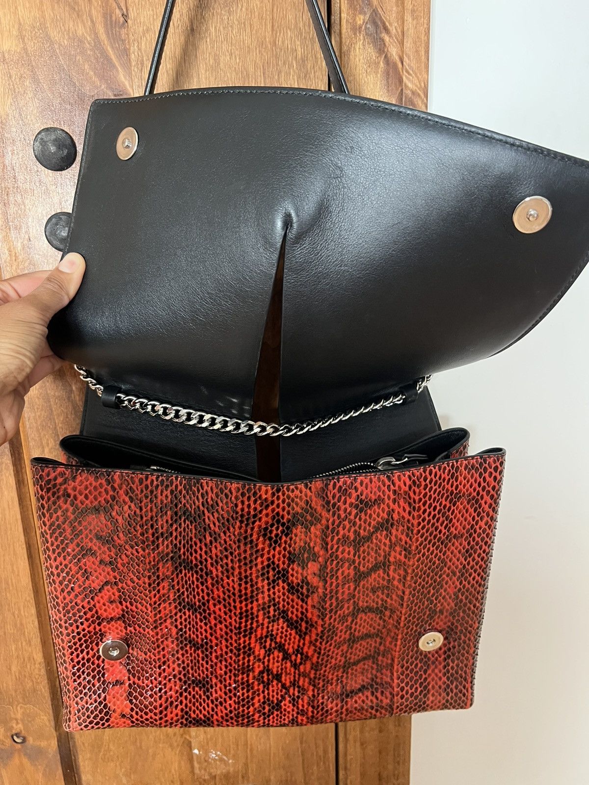 Jil Sander Jil Sander black red snake print bag Size ONE SIZE - 6 Thumbnail