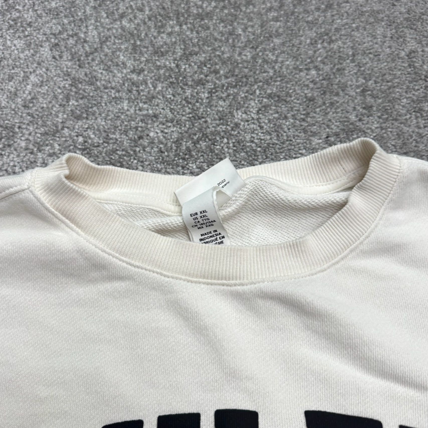 H&M VINTAGE Smiley x H&M Oversized Graphic Pullover Sweatshirt Women’s 2XL White Casual Streetwear Emojis Relaxed Fit Size XXL / US 16-18 / IT 52-54 - 4 Thumbnail