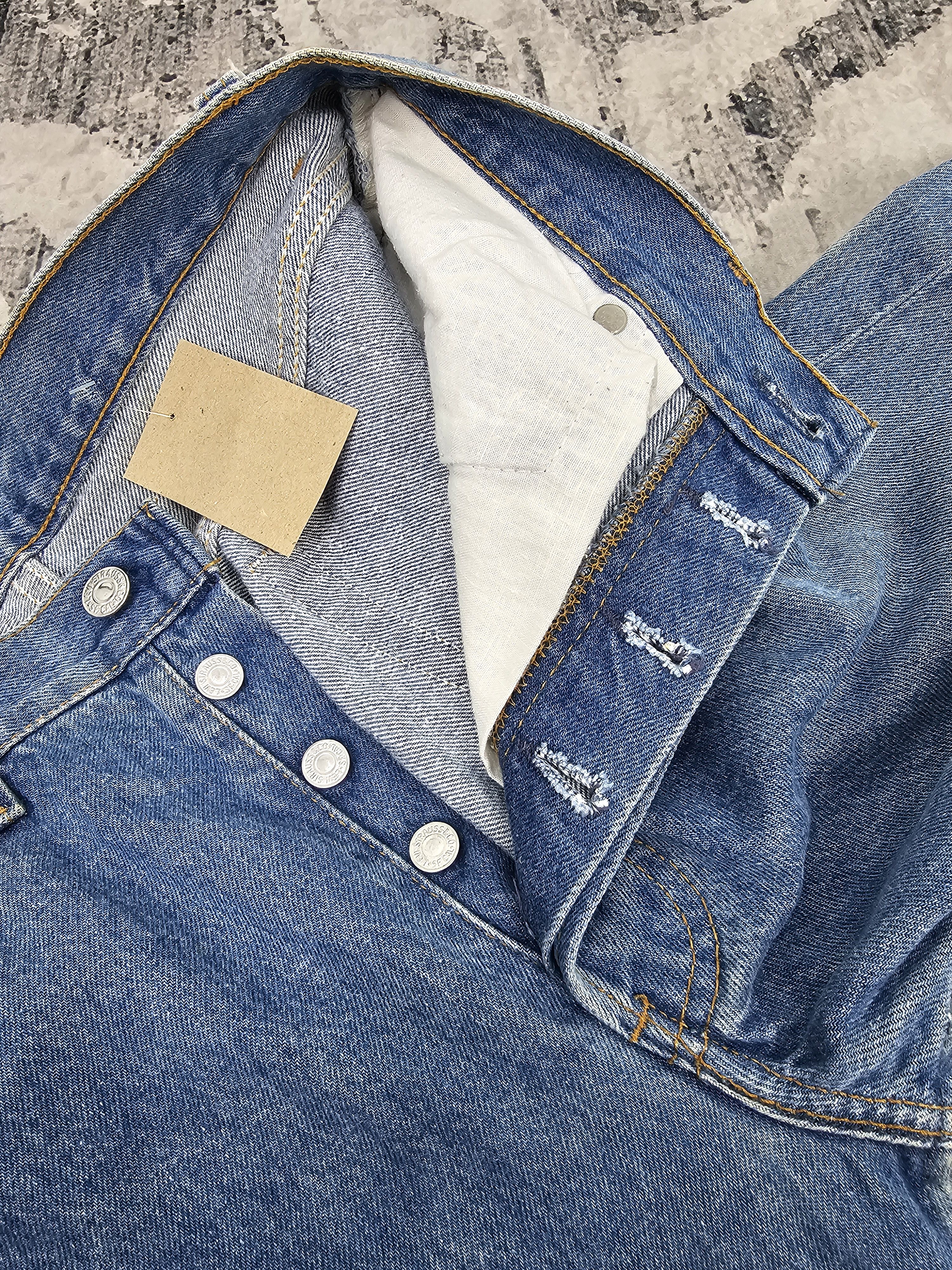 Levi's Vintage LEVIS 501 Faded Bleach Design Blue Jeans L0453 Size US 29 - 12 Thumbnail