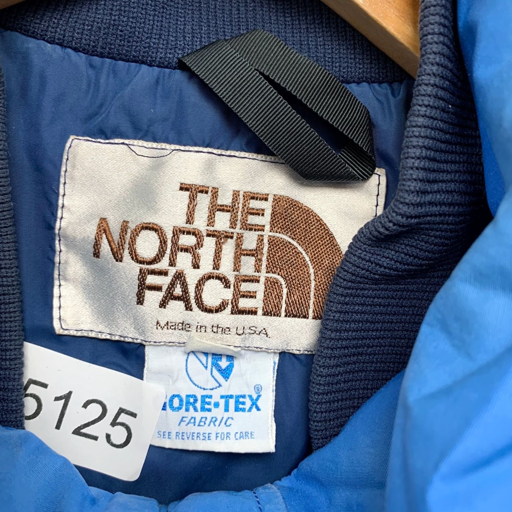 The North Face VINTAGE The North Face Gore Tex Jacket Mens M Blue Hooded Zip Made USA Jacket Size US M / EU 48-50 / 2 - 4 Thumbnail