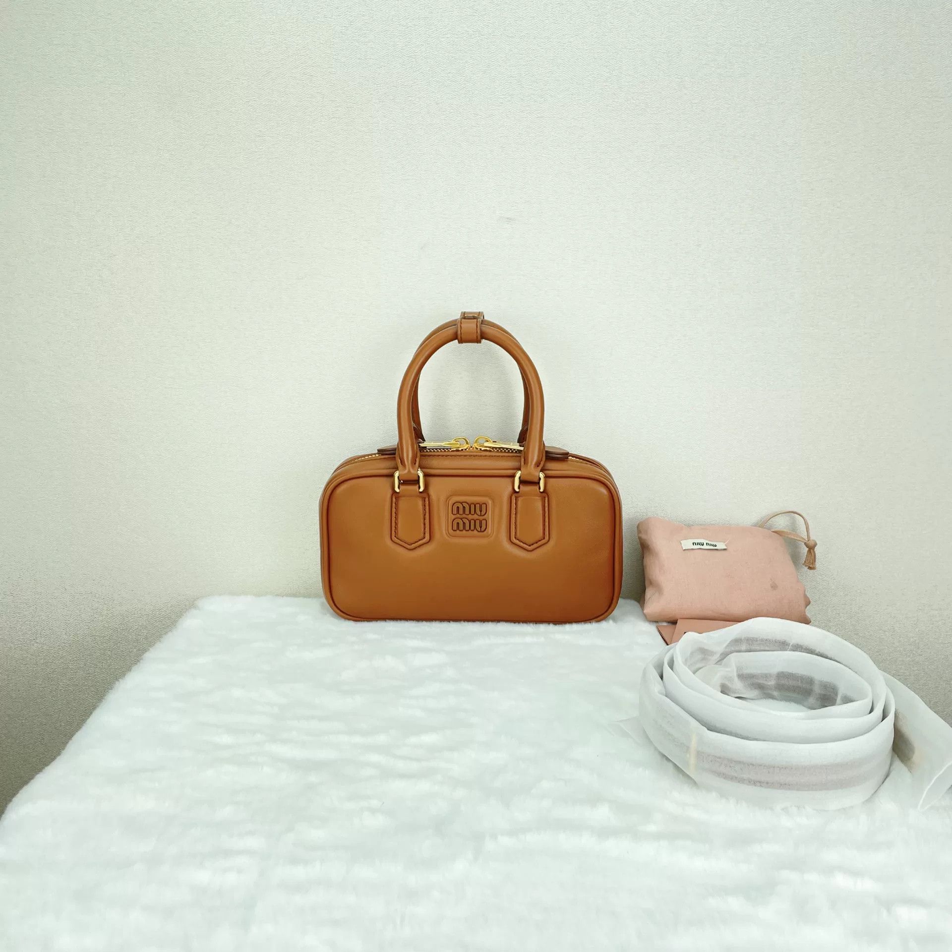Miu Miu Pre-loved Bag Very good condition Size ONE SIZE - 1 Thumbnail