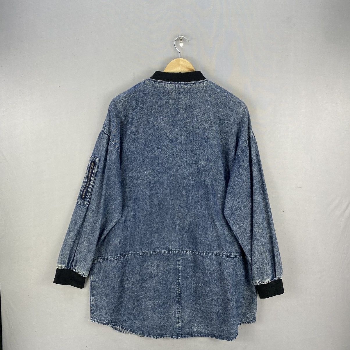 Japanese Brand Sureve Japan Oversized Washed Denim Bomber Jacket Size US L / EU 52-54 / 3 - 4 Thumbnail