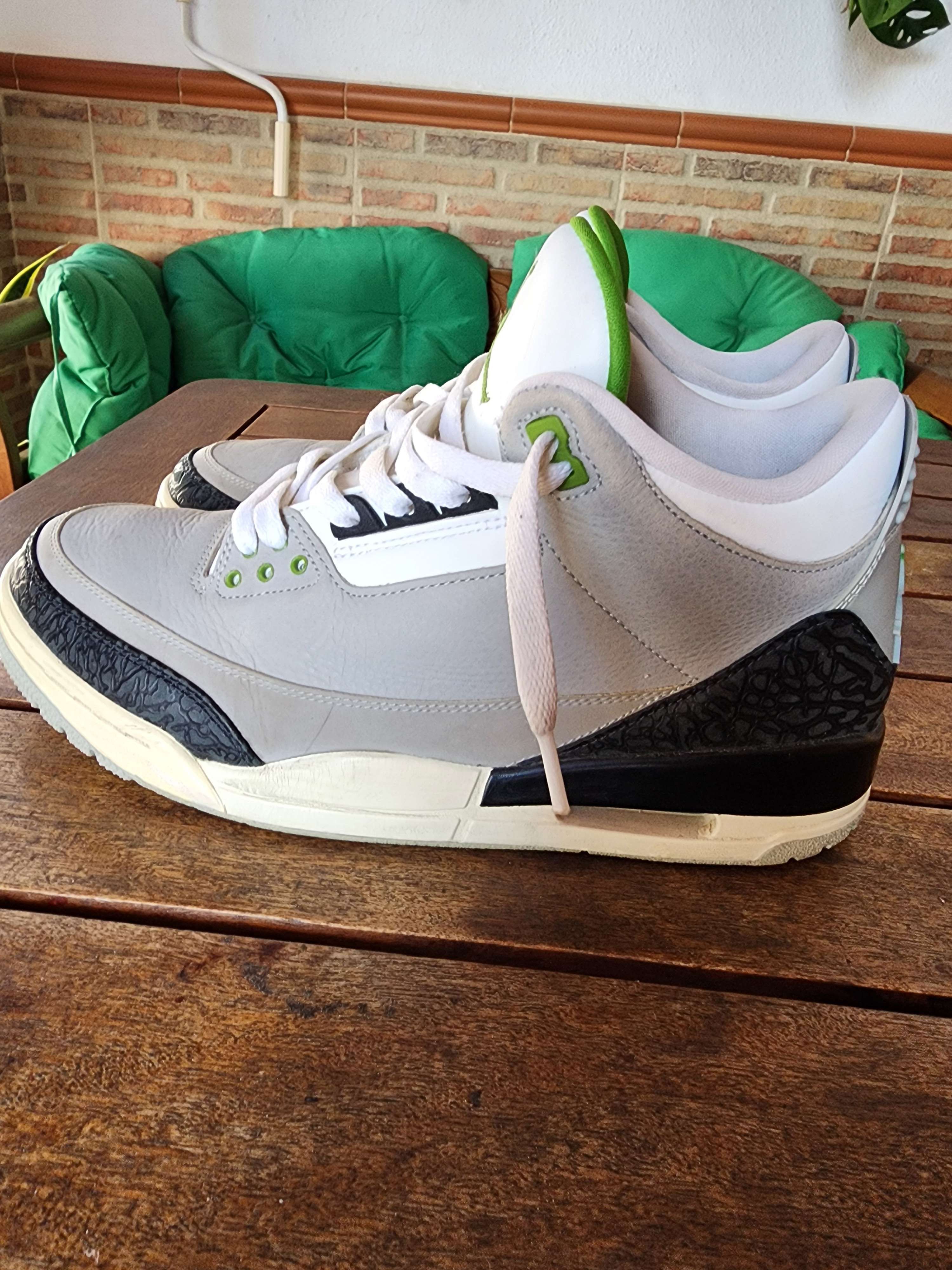 Jordan Brand Jordan 3 Size US 10.5 / EU 43-44 - 3 Thumbnail