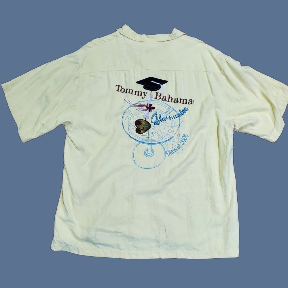 Tommy Bahama Tommy Bahama Shirt XL Mens Yellow Silk Short Sleeve Glassmates Class of 2006 Graduation Graphic Print Relaxed Fit Button-Up Casual Size US XL / EU 56 / 4 - 1 Thumbnail
