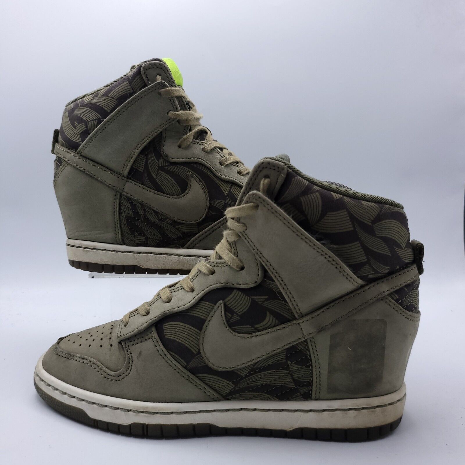 Nike Nike Dunk Sky Hi Shoe Womens Size 7.5 543217-200 Green Size US 7.5 / IT 37.5 - 5 Thumbnail