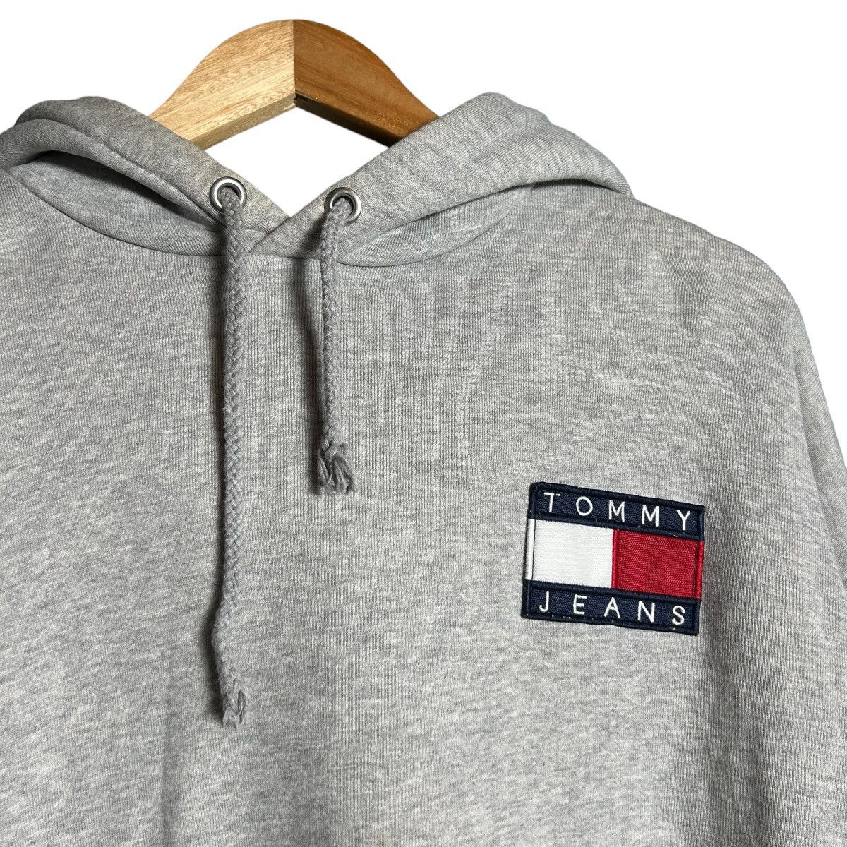 Tommy Hilfiger × Vintage Vintage Tommy Hilfiger Big Logo Hoodie Size XL / US 12-14 / IT 48-50 - 3 Thumbnail