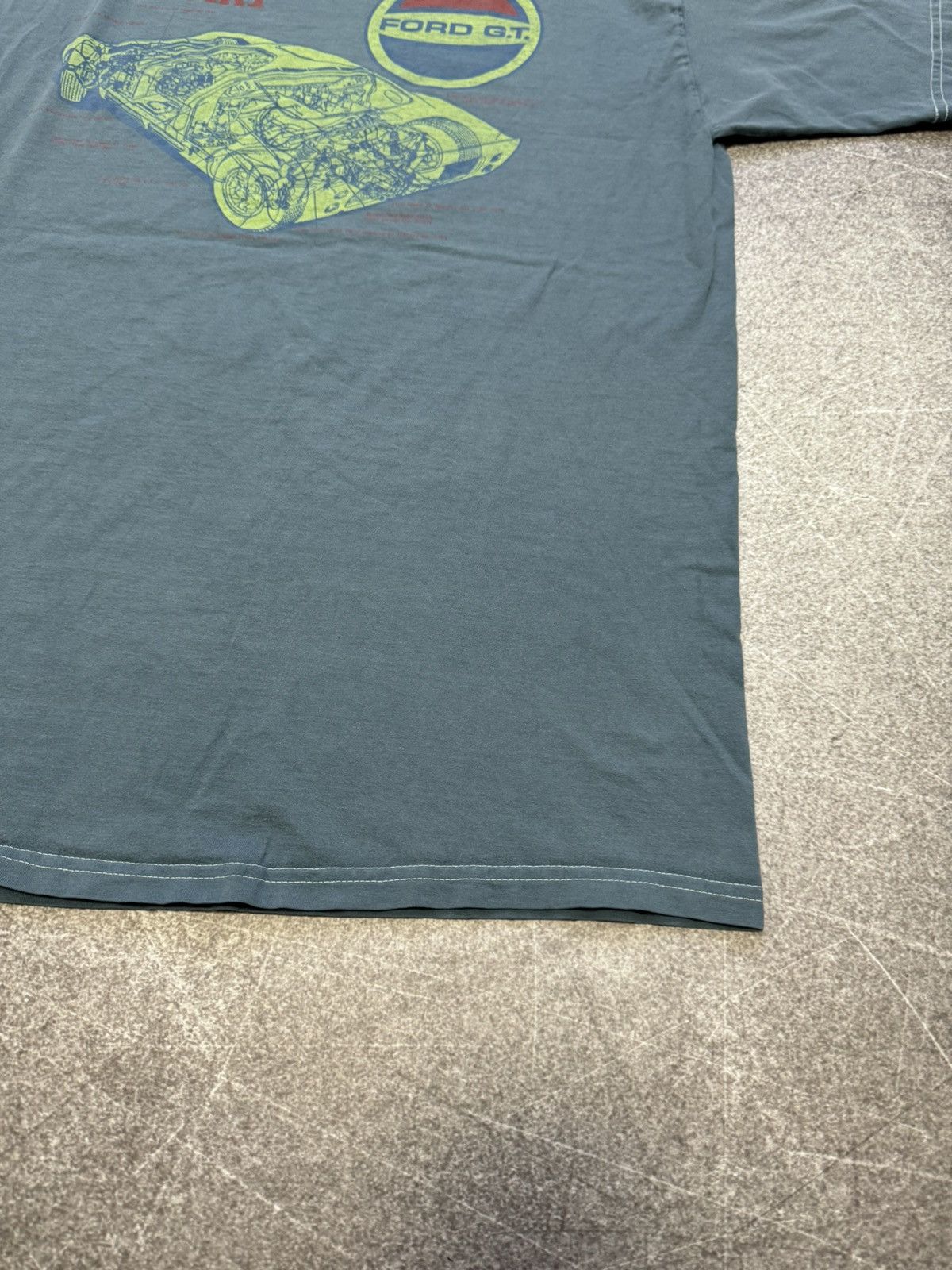 Ford × Mustang × Vintage Vintage Ford GT40 tee racing tshirty2k Size US XXL / EU 58 / 5 - 12 Thumbnail