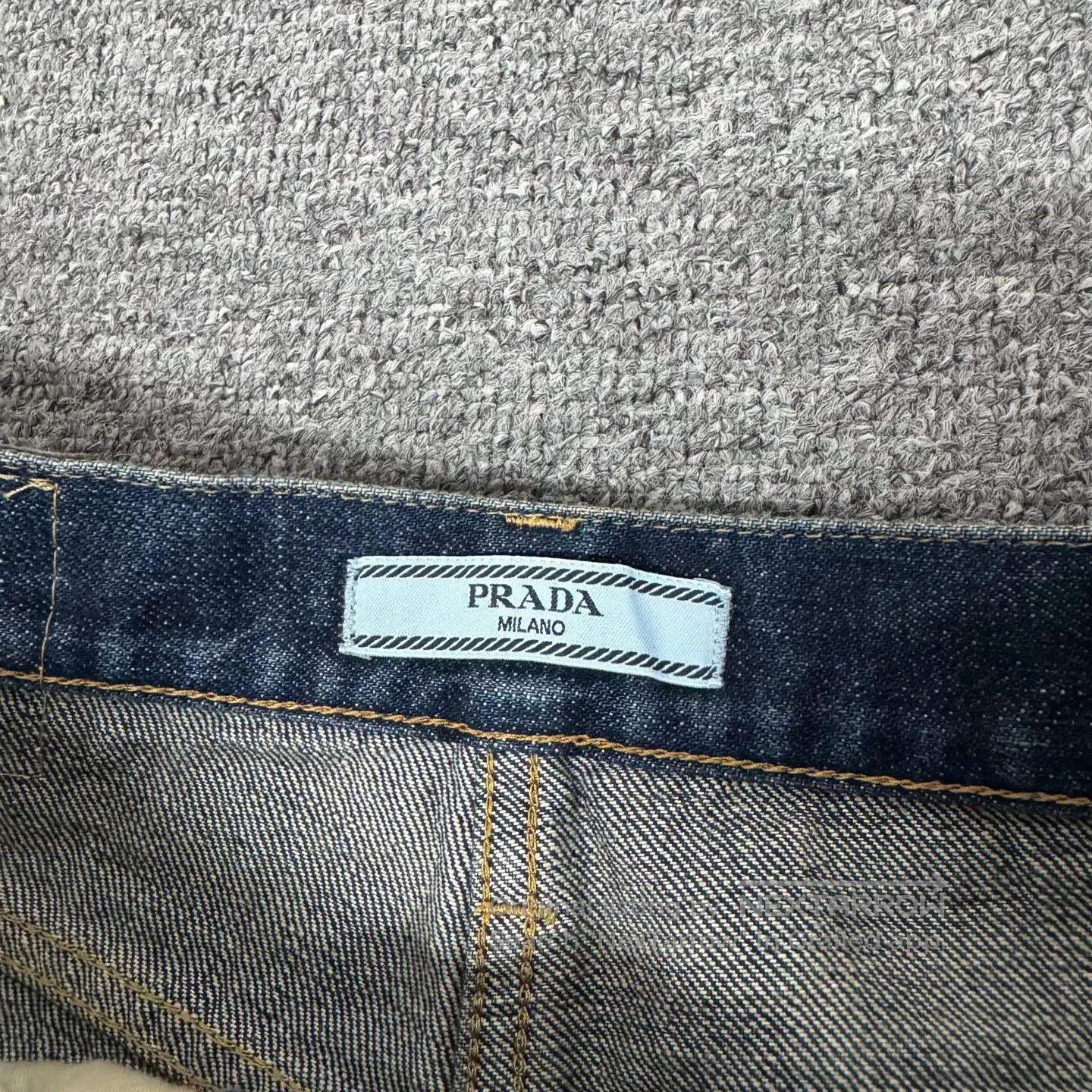 Prada Prada Back leather tag; damaged by washing; jeans| Size 26" / US 2 / IT 38 - 6 Thumbnail