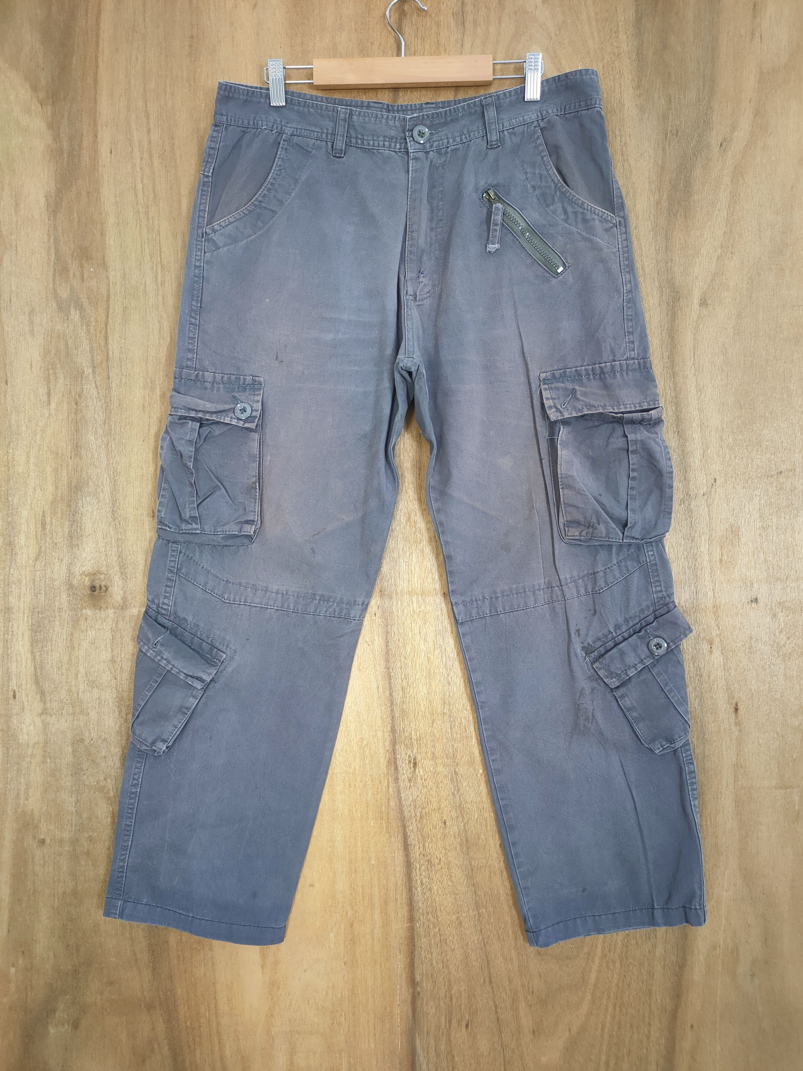 Japanese Brand VINTAGE JAPANESE BRAND FADED GREY CARGO PANTS Size US 34 / EU 50 - 1 Thumbnail