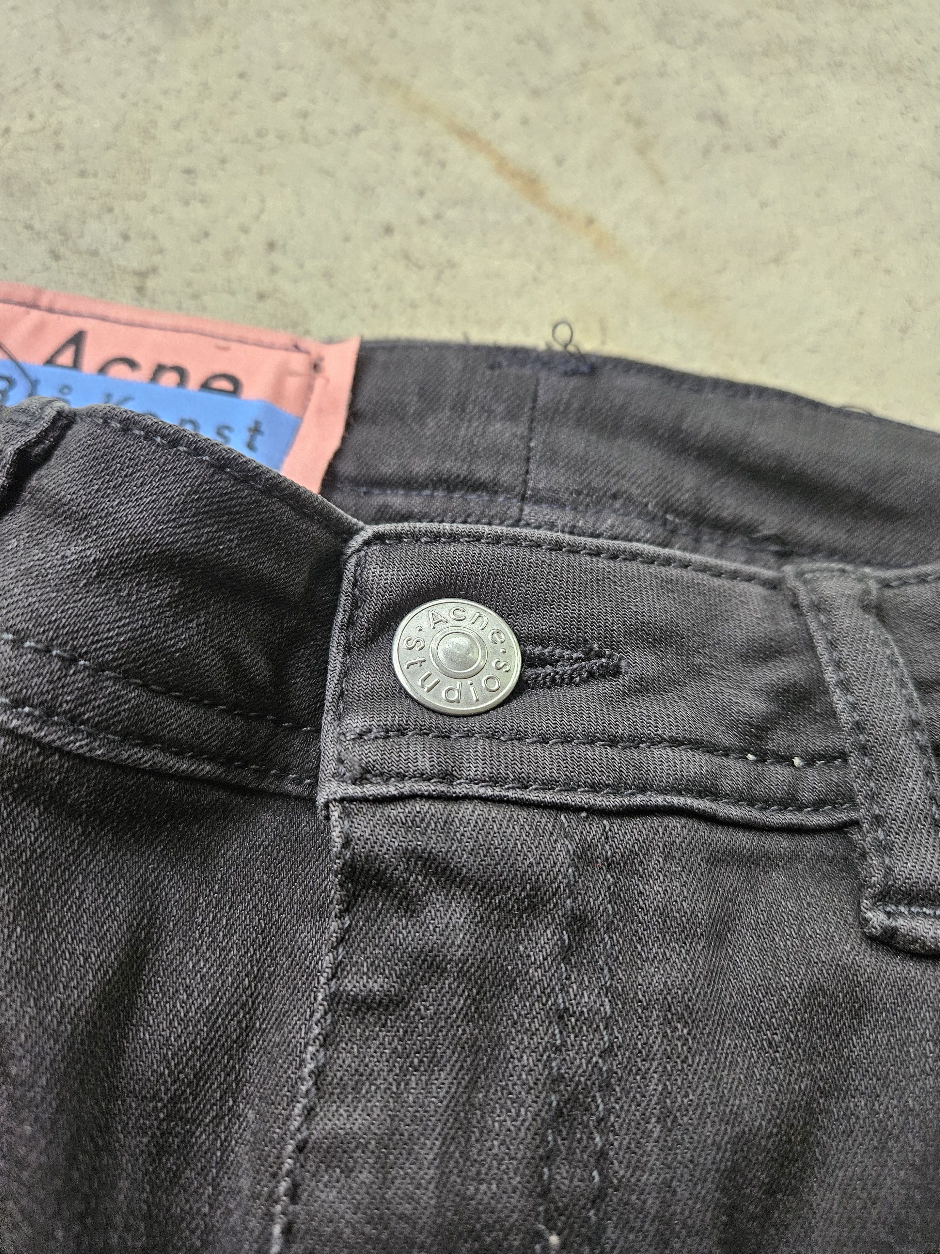 Acne Studios Blå Konst Climb Used Blk Back Patch Black Denim Jeans Size US 28 / EU 44 - 4 Thumbnail