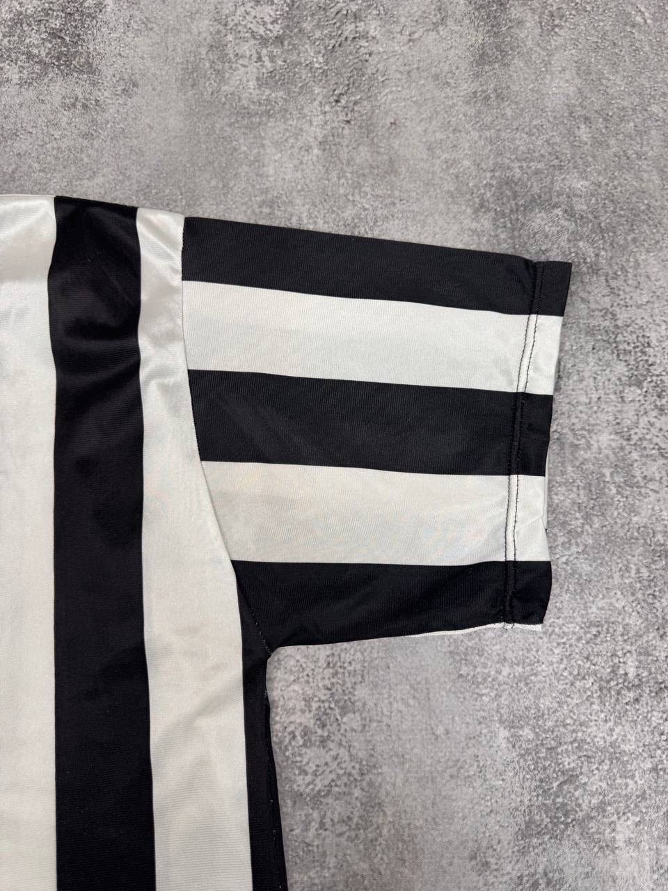 Other Juventus Vintage Home Jersey 1982-1983 Striped Men's Black Size US M / EU 48-50 / 2 - 5 Thumbnail
