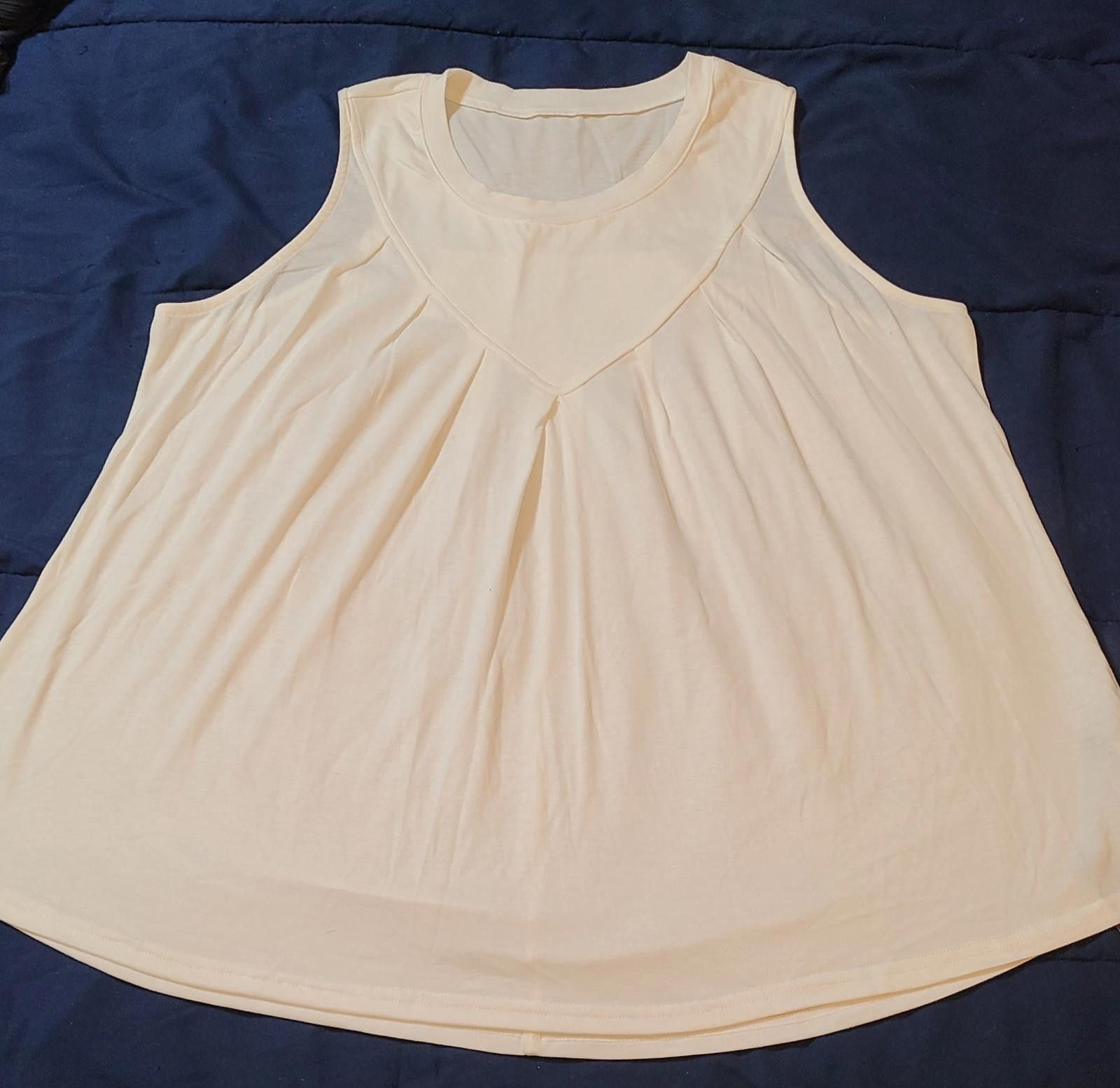Globe-Trotter TCOT Tank Womens Size XL Loose Fit Flowy Pleated Cami Blouse Size XL / US 12-14 / IT 48-50 - 1 Thumbnail
