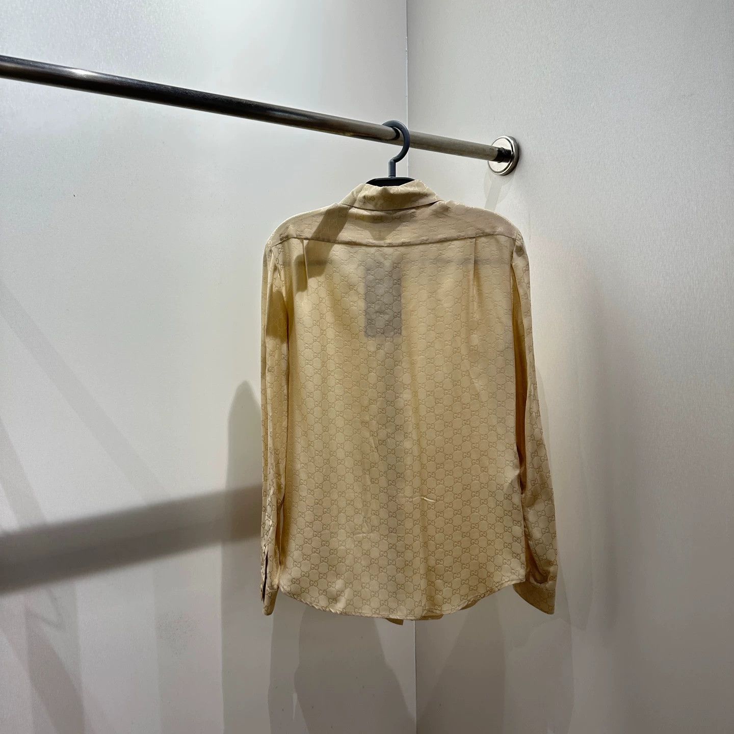 Gucci Gucci mar553 all over GG silk long sleeve shirt 38 Size XS / US 0-2 / IT 36-38 - 2 Thumbnail
