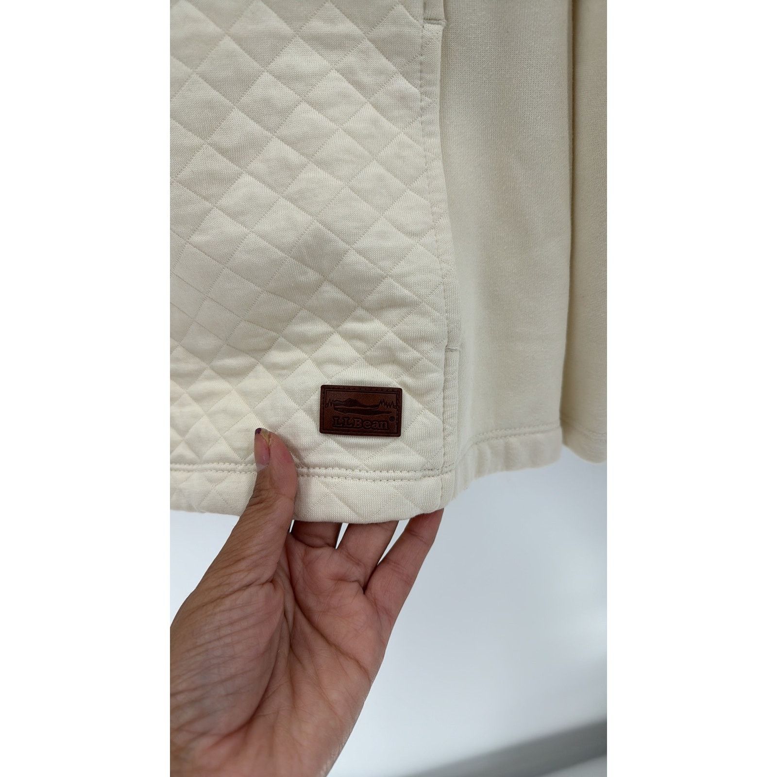 L.L. Bean LL Bean Sweater sz S Petite cream Pullover Mock Neck quilted Size S / US 4 / IT 40 - 6 Thumbnail