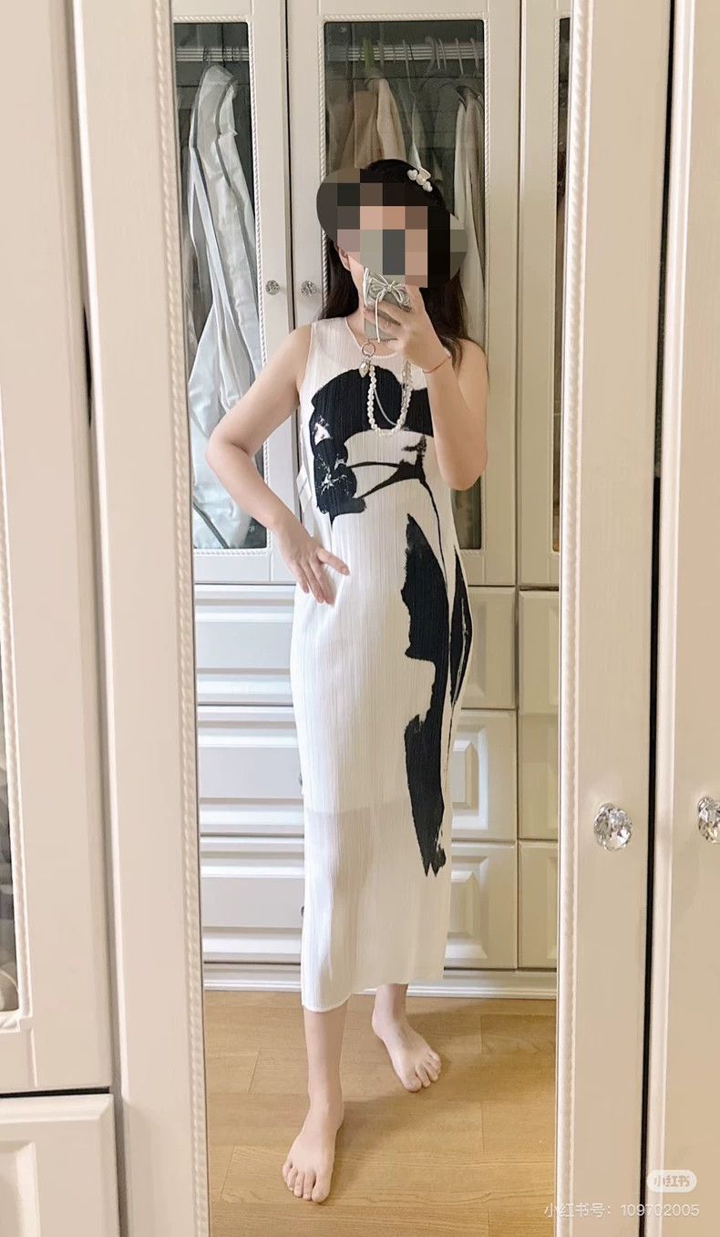 Other Issey Miyake size:2 Ink-wash white pleated dress Size XS / US 0-2 / IT 36-38 - 8 Thumbnail