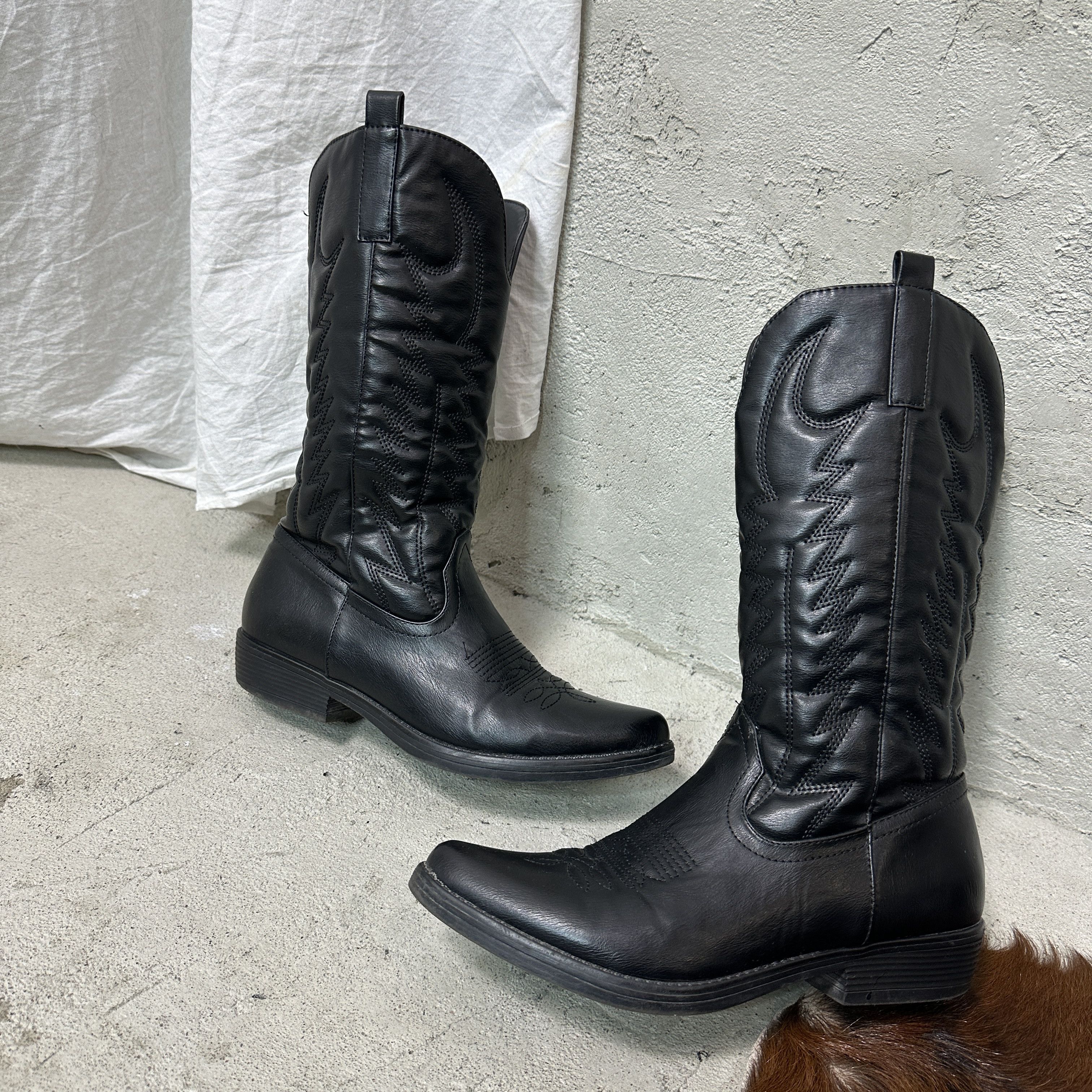 Vintage Vintage Western Faux Leather Cowboy Boots 00s Size US 10 / IT 40 - 2 Thumbnail