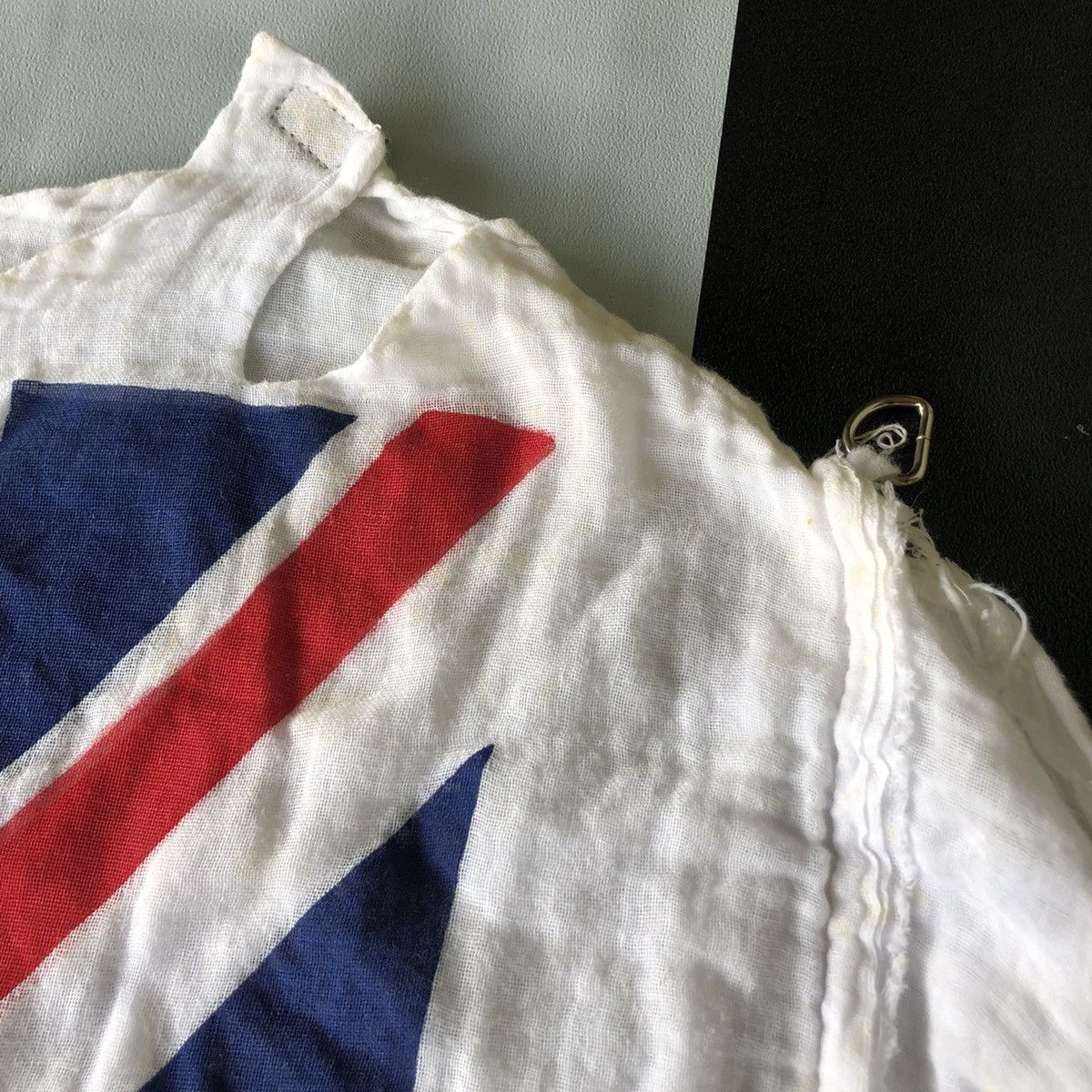 Vintage Vintage S.E.X Sex Pistols God Save The Queen Muslin Shirt Size US S / EU 44-46 / 1 - 4 Thumbnail