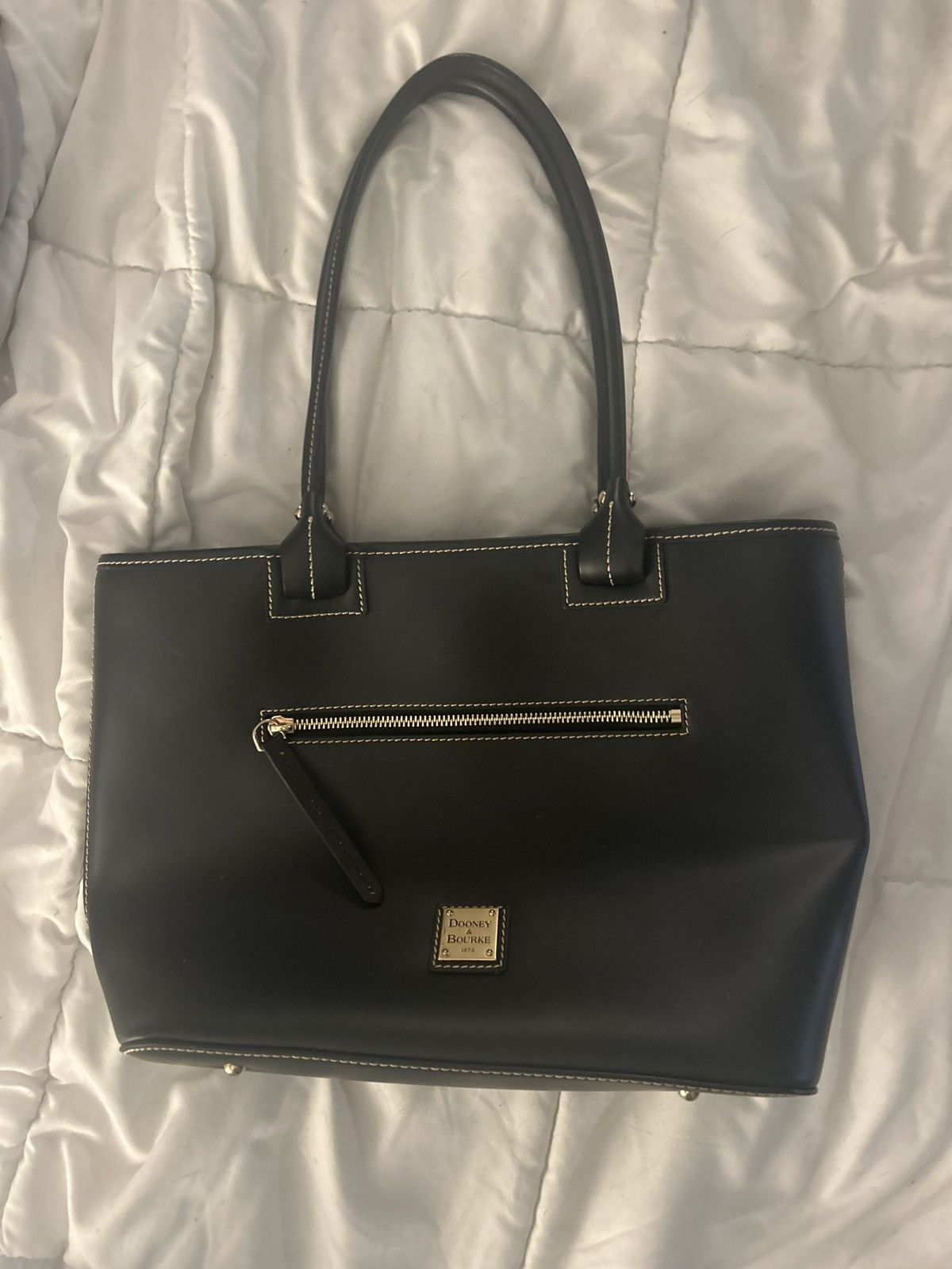 Dooney & Bourke Black Dooney & Bourke Bag Size ONE SIZE - 1 Thumbnail