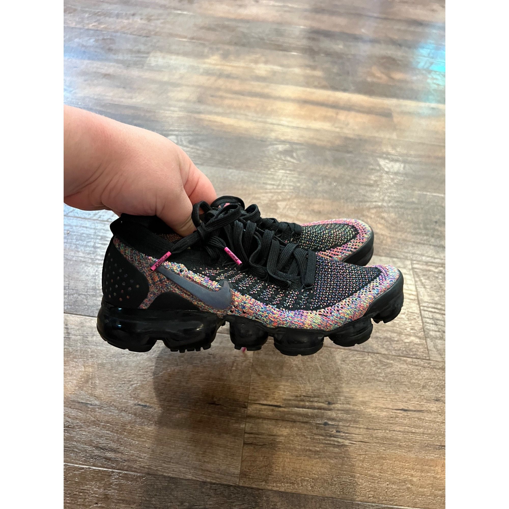 Nike Air Vapor Max Flyknit 2 Women Size 7 Black Multi Col