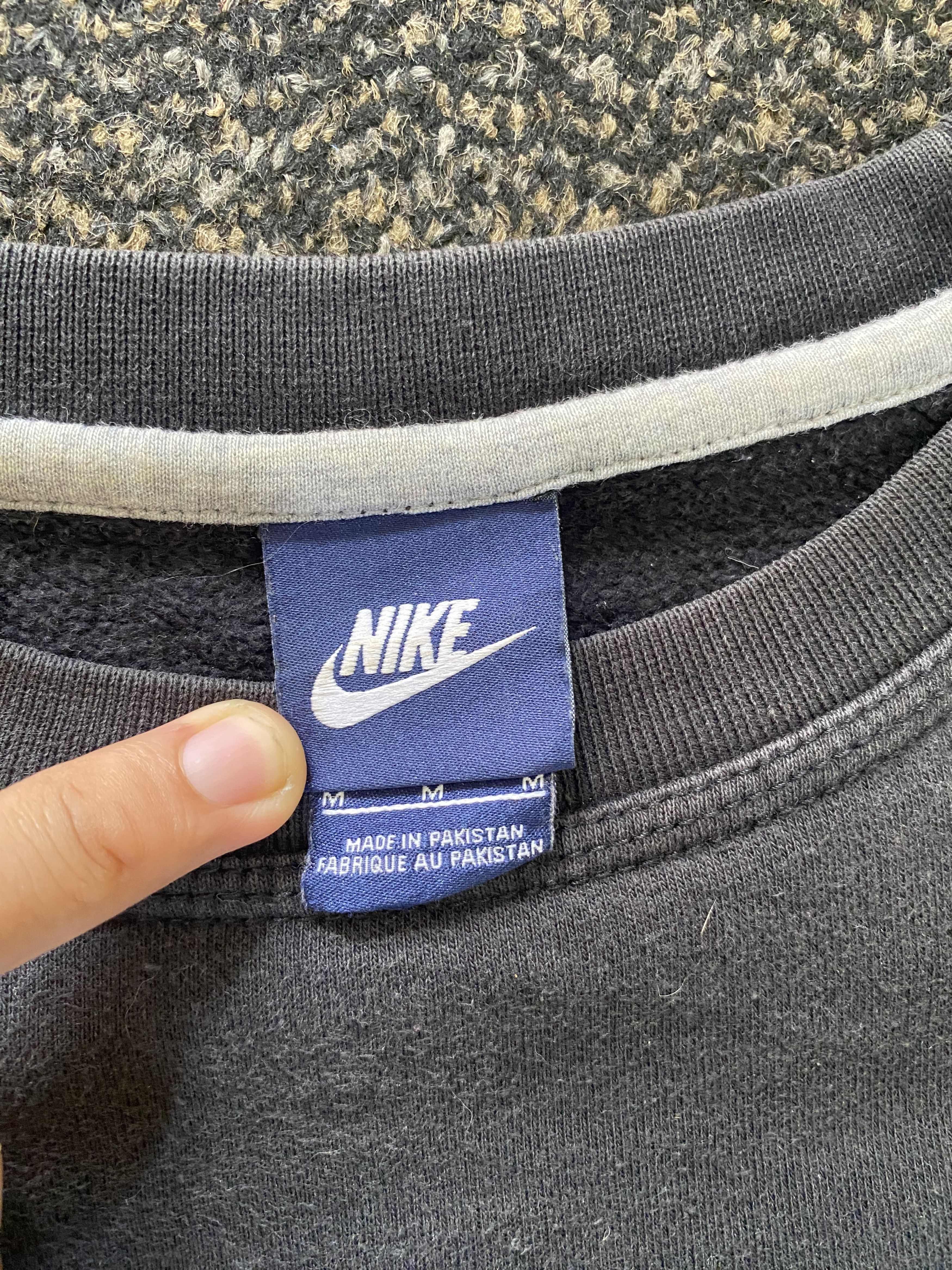 Nike Nike Crewneck sweatshirt small logo Size US M / EU 48-50 / 2 - 9 Thumbnail