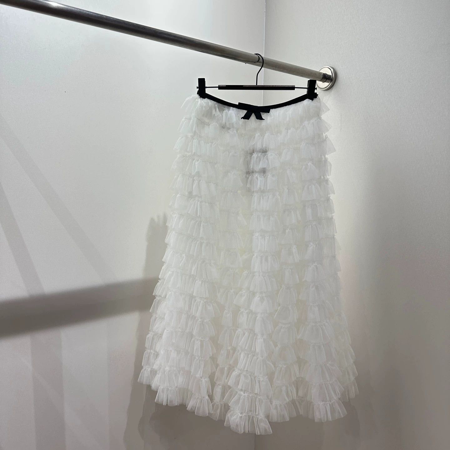 Miu Miu MIU MIU bow tulle mid-length skirt 36 nylon Size 25" / US 0 / IT 36 - 1 Thumbnail