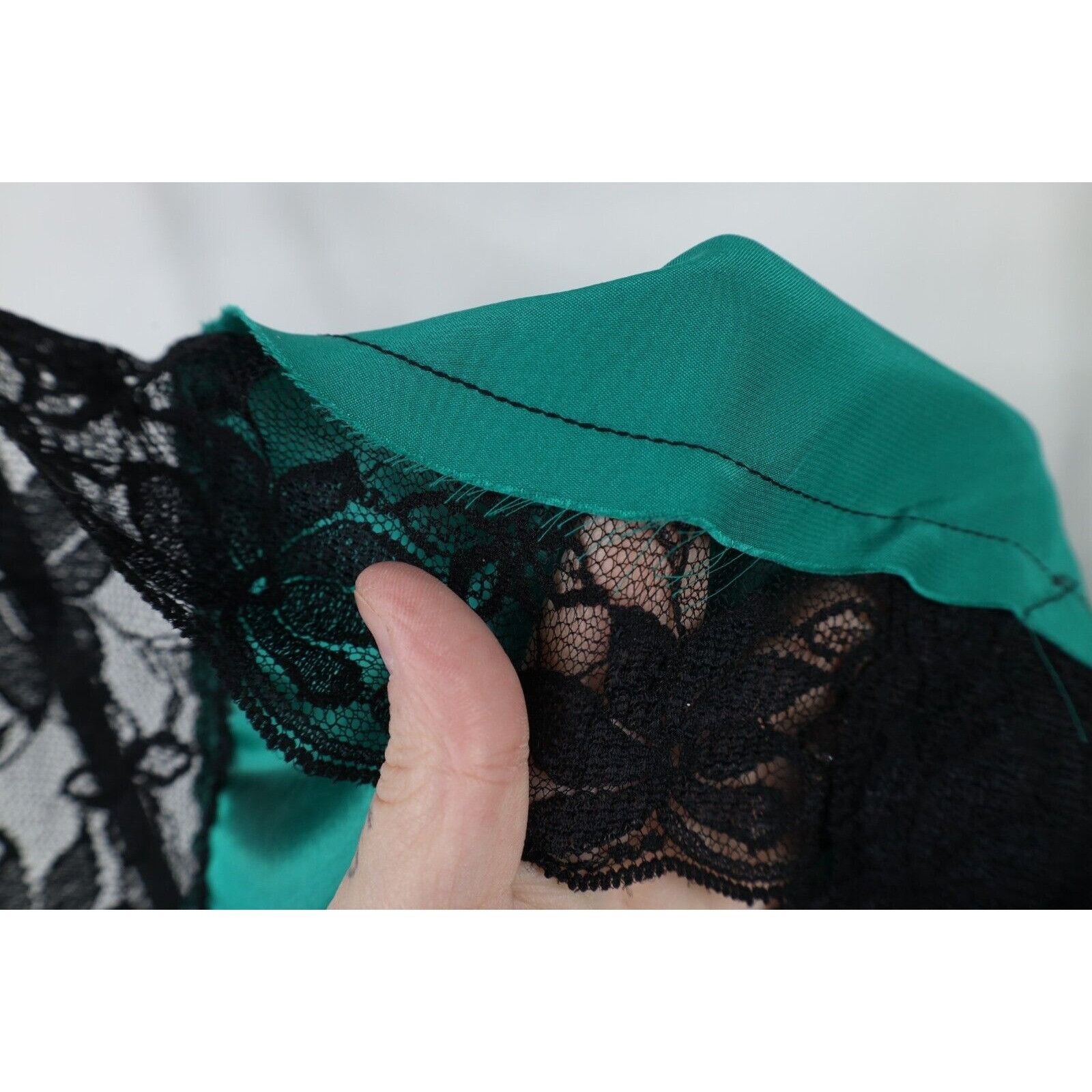 Vintage Vintage 90s Rockabilly Silky Satin Snap Crotch Lace Cami Size 4XL / US 24-26 - 8 Thumbnail