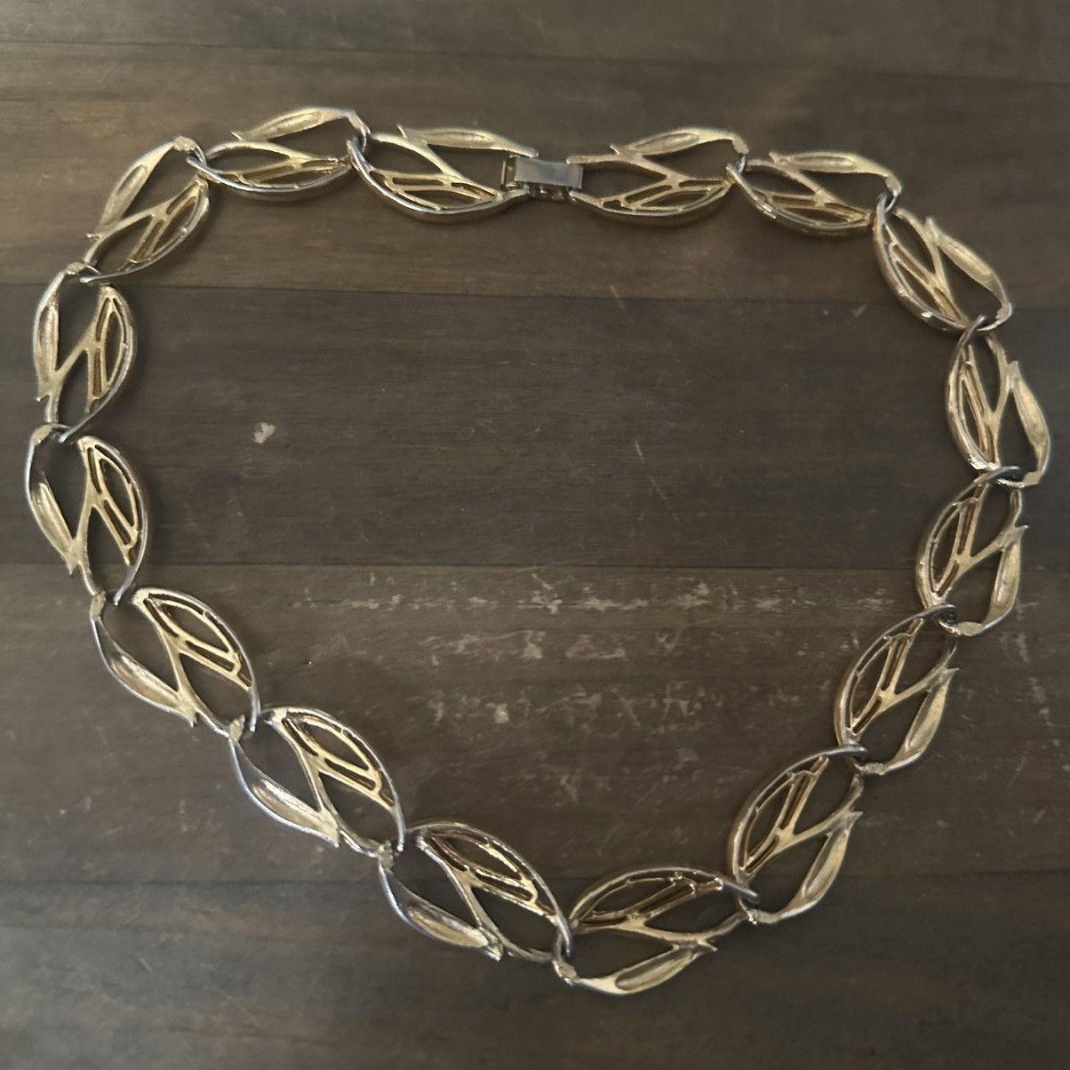 Vintage Vintage Piscitelli gold tone open work curved link necklace Size ONE SIZE - 3 Thumbnail