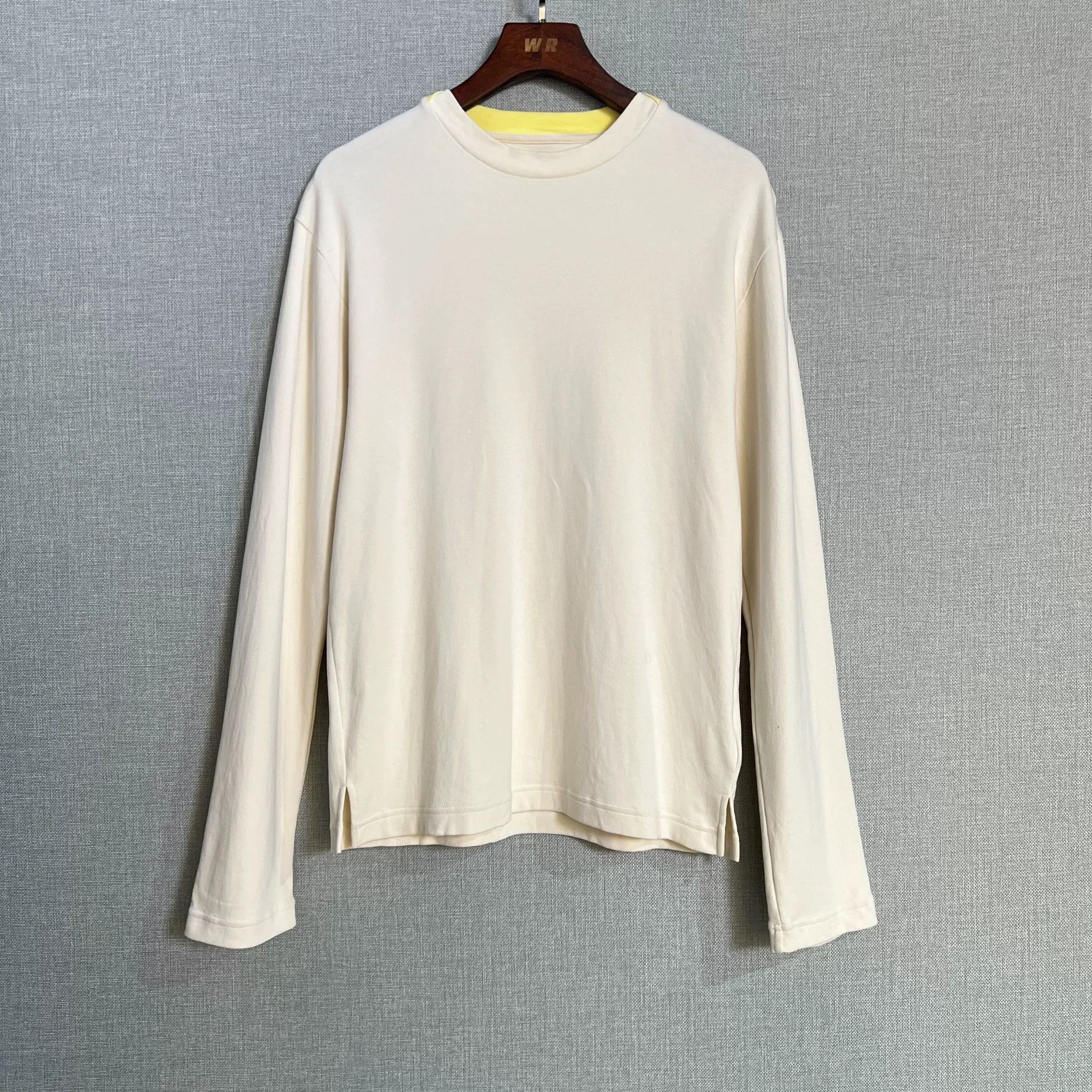 Bottega Veneta Bottega Veneta Embroidered Logo Split Collar Top Size XS / US 0-2 / IT 36-38 - 1 Thumbnail