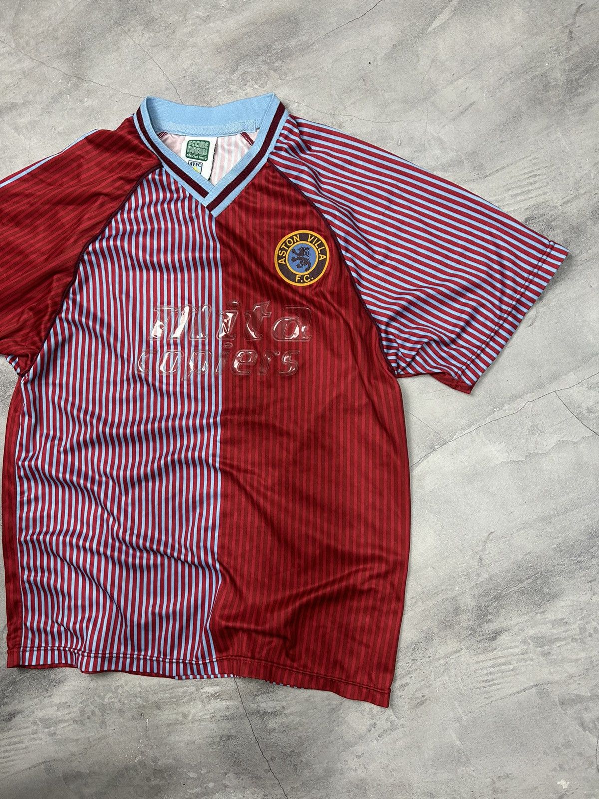 Vintage Rare Vintage Aston Villa soccer jersey Size US M / EU 48-50 / 2 - 3 Thumbnail