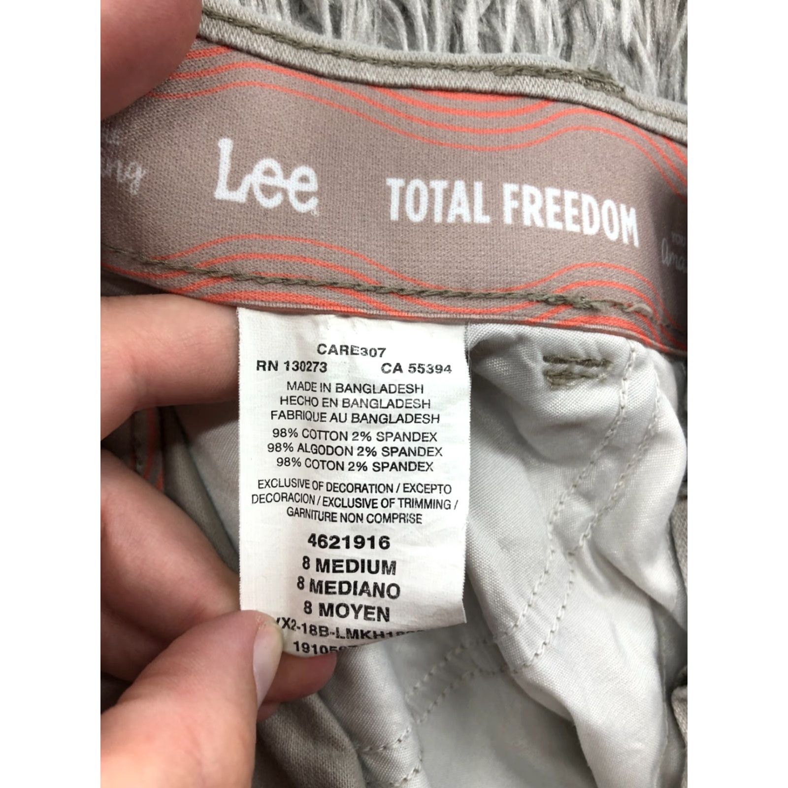Lee Lee Womens CHINO Shorts Midi Rise Beige 8 Regular 5-Pocket Stretch Denim Cotton Logo Vintage? No. Size 30" / US 8 / IT 44 - 7 Thumbnail