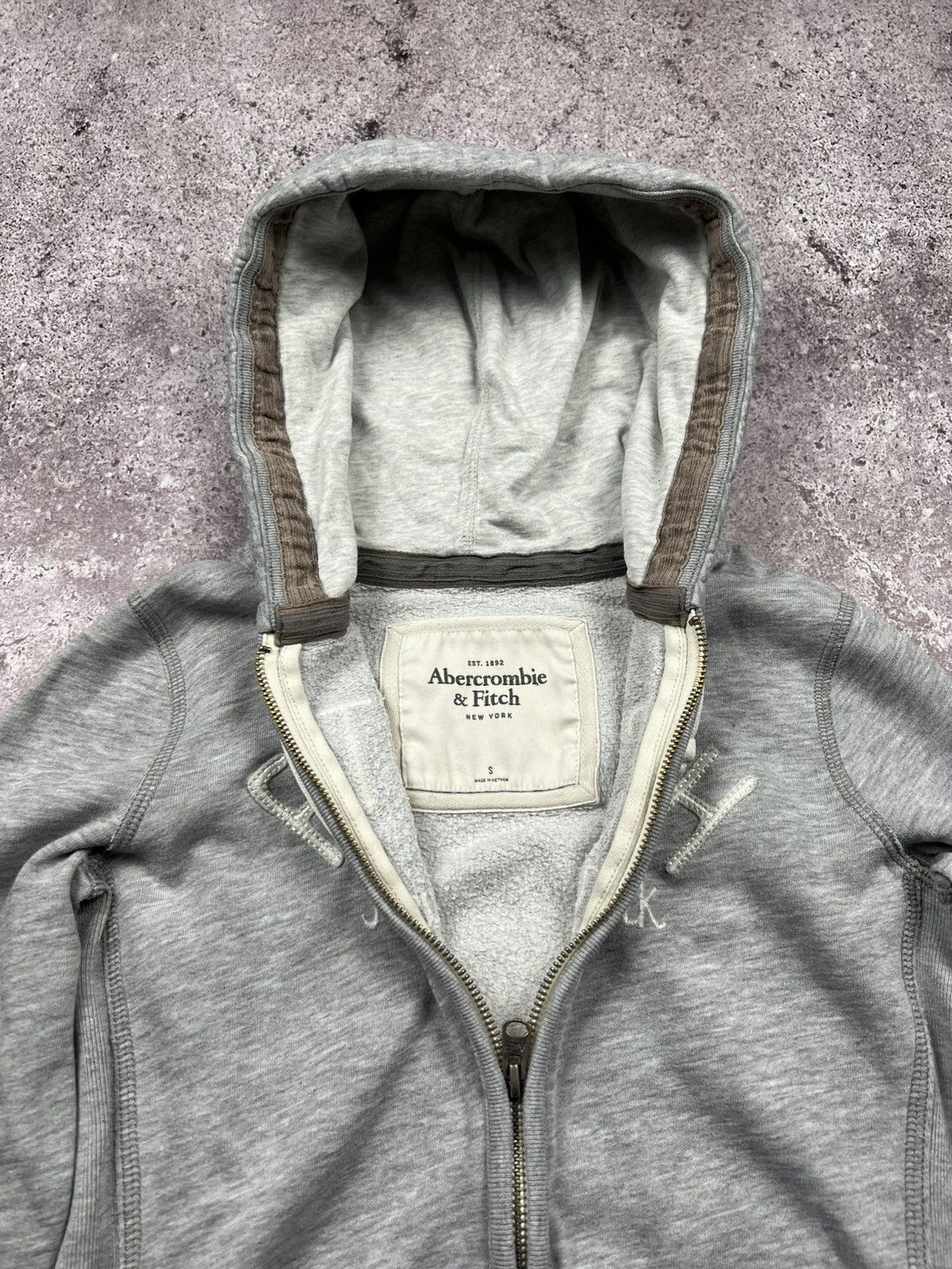 Abercrombie & Fitch Vintage Y2K/2000s Abercrombie & Fitch Zip Hoodie! Size S Size S / US 4 / IT 40 - 4 Thumbnail