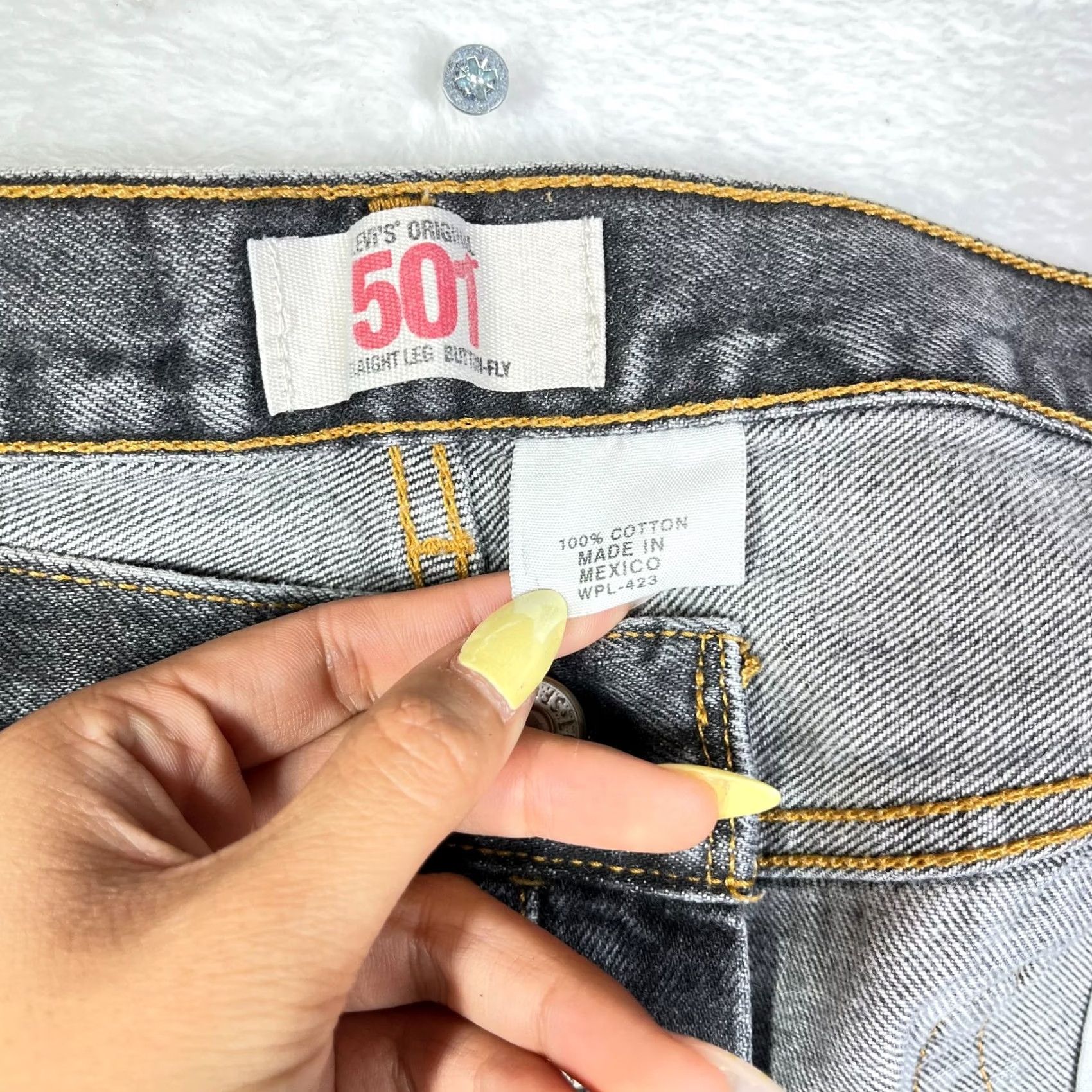 Levi's Levi's Jeans 501 Original Fit Straight Button Fly Gray Denim Distress 46x30 Mens Regular 501 USA 30" Rise 46" Waist Size US 30 / EU 46 - 5 Thumbnail