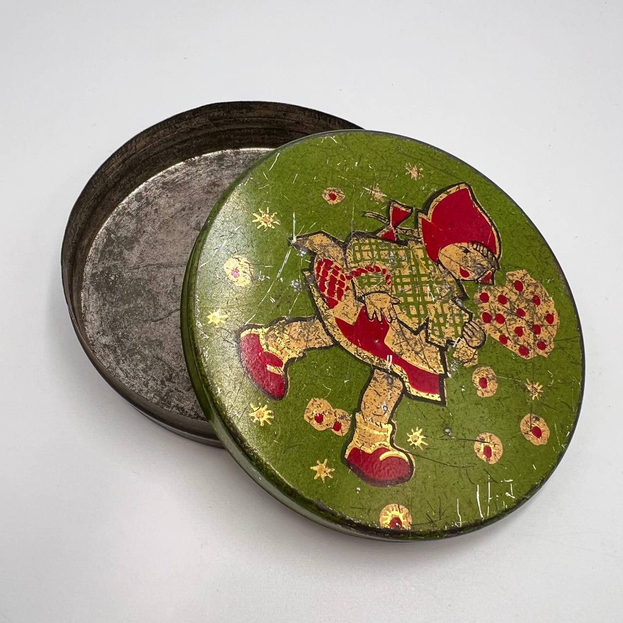 Vintage 1960Vintage USSR Tin Metal Candy Box Monpassier Souvenir Size ONE SIZE - 4 Thumbnail