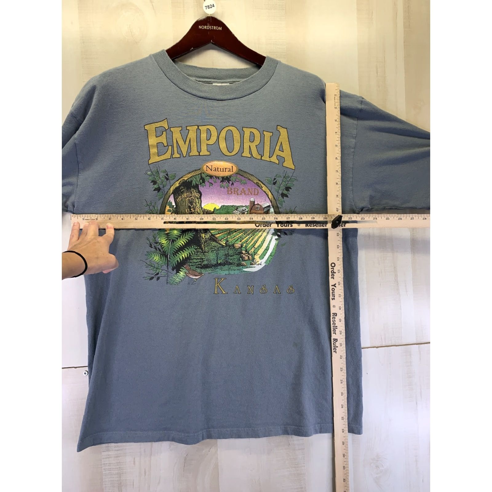 Vintage VINTAGE 1990s Emporia Kansas Graphic Shirt HL Miller Mens XL USA Shirt Mens XL Graphic Kansas Empria? Size US XL / EU 56 / 4 - 7 Thumbnail